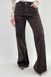 Pantalone flare