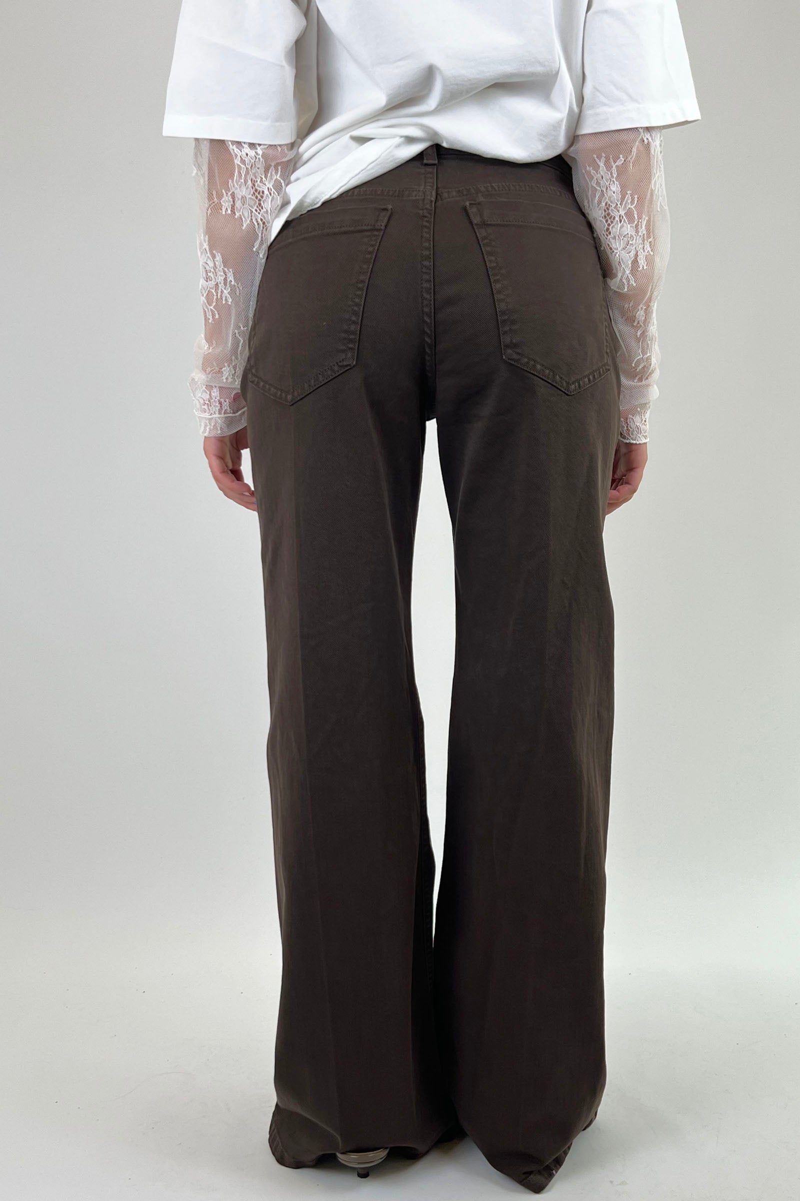 Pantalone flare