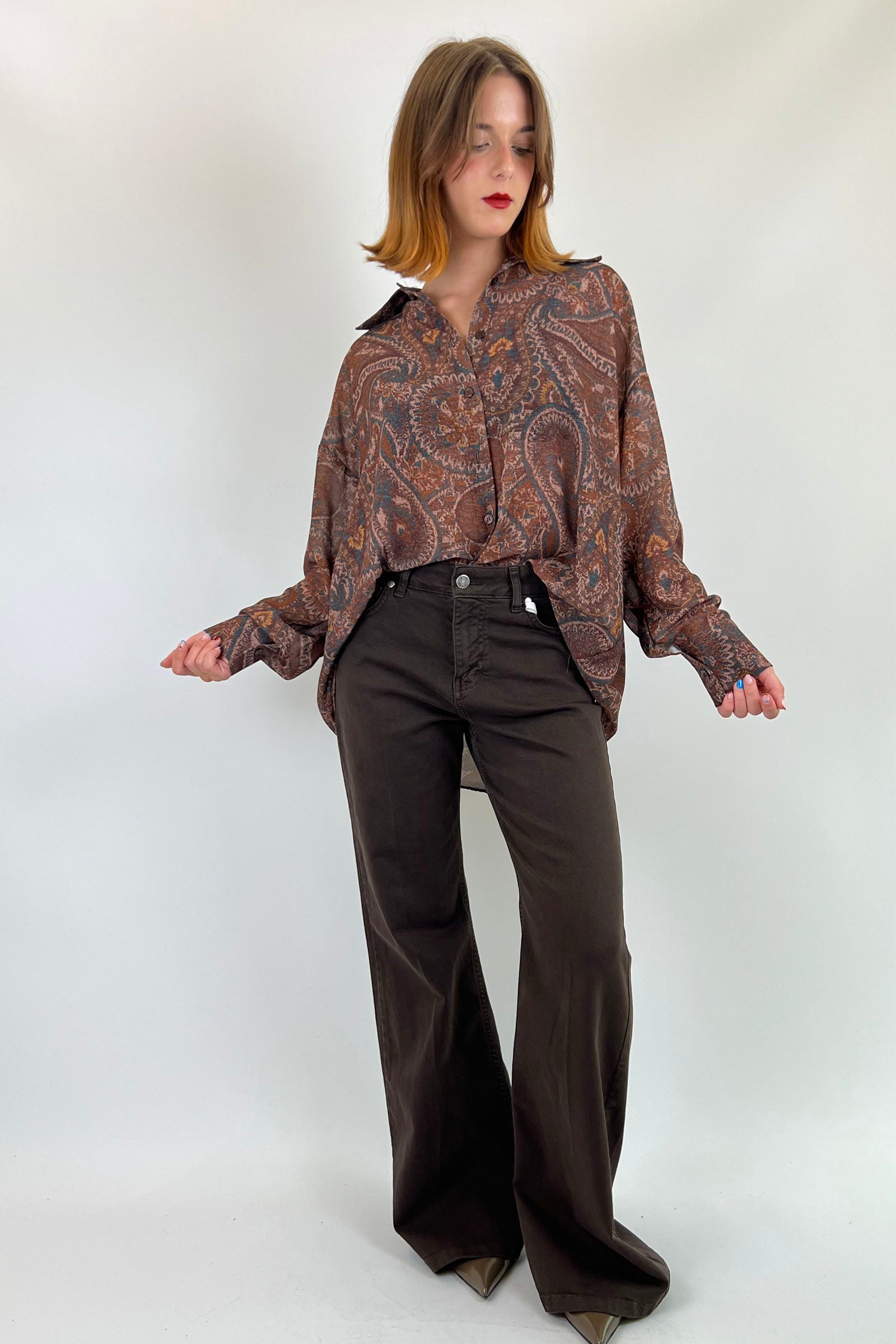 Pantalone flare