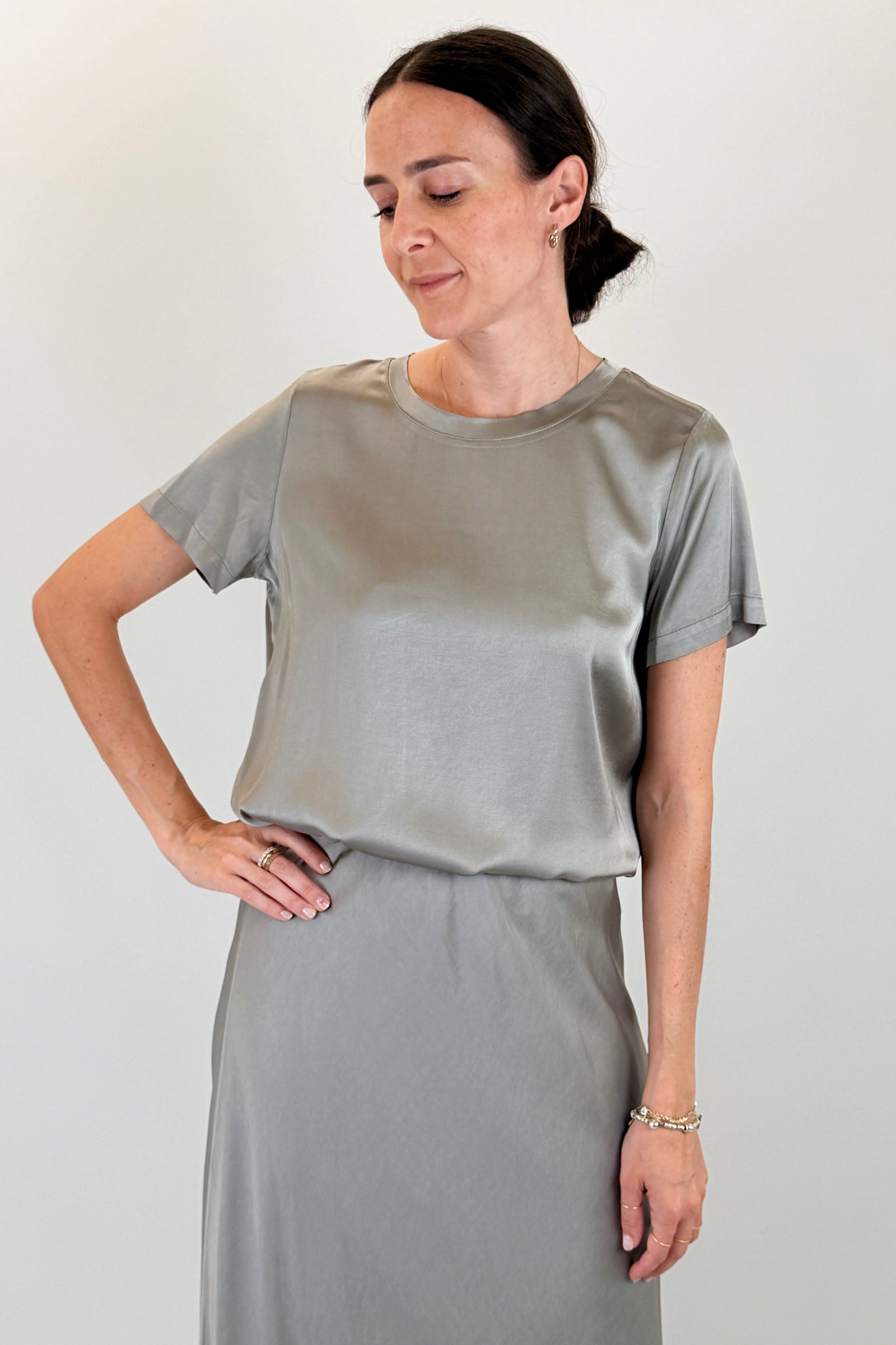 T-shirt girocollo in raso
