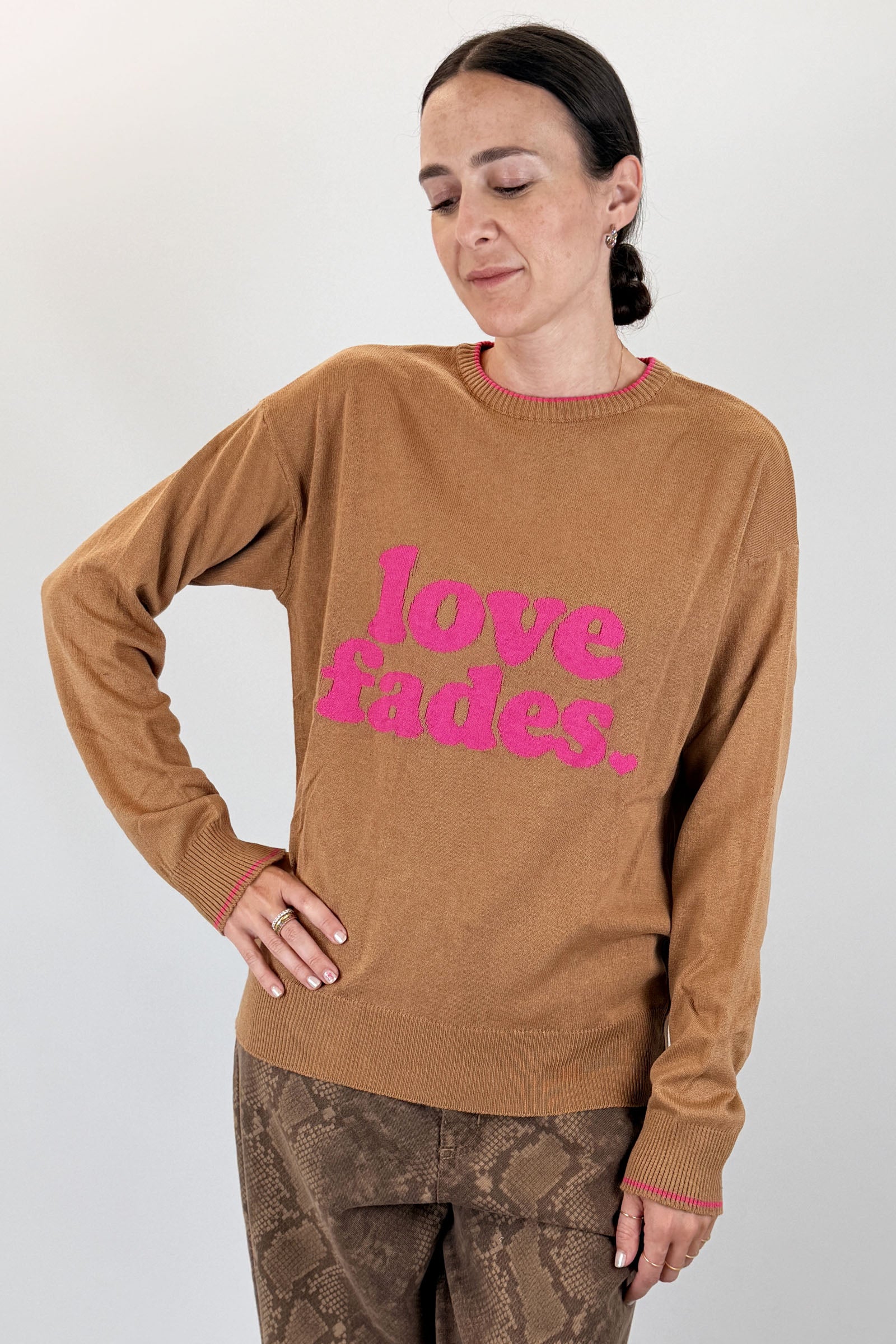 Maglia girocollo LOVE FADES