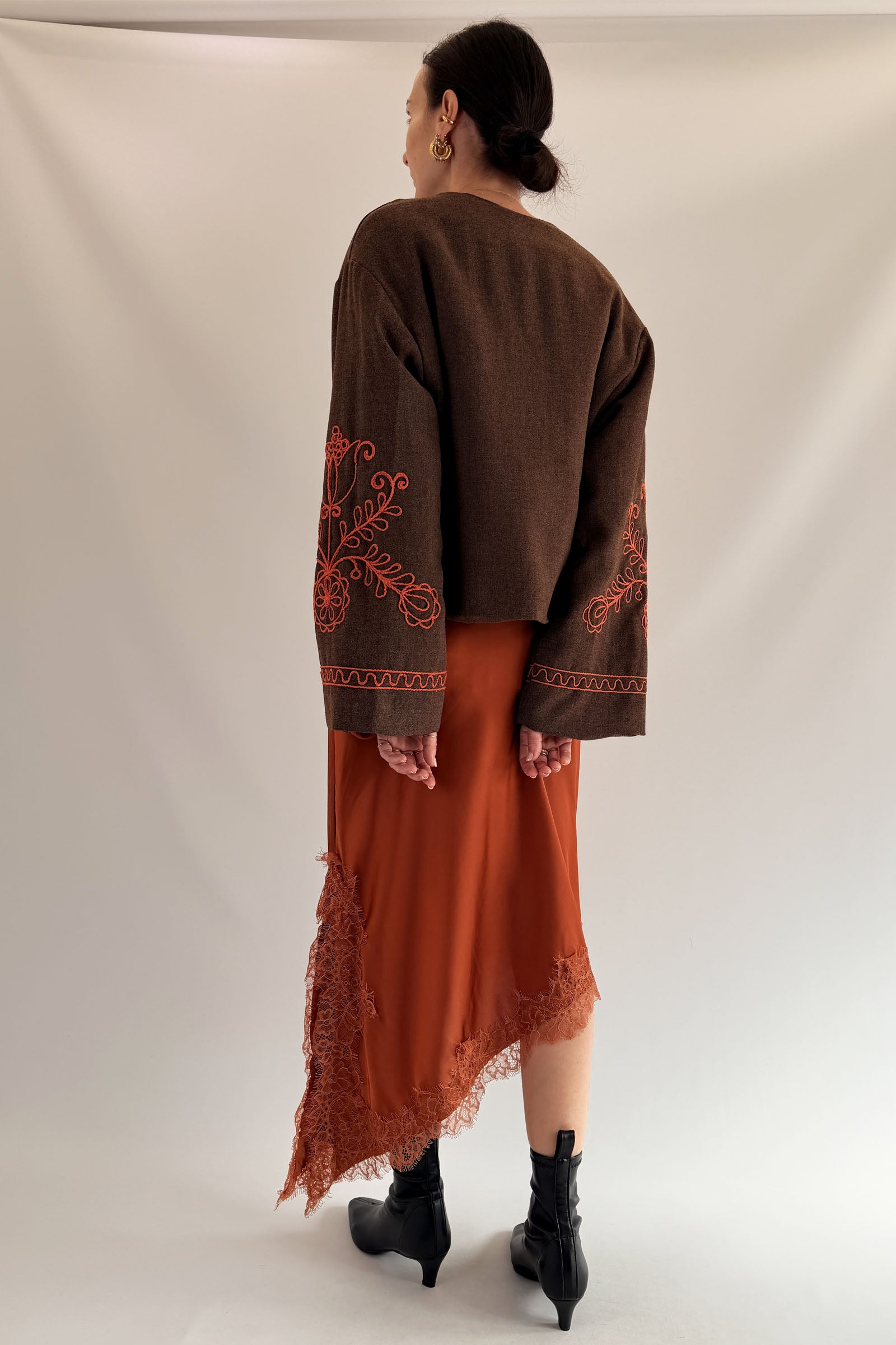 Longuette in raso con pizzo