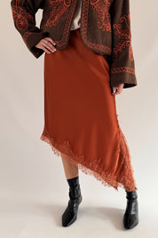 Longuette in raso con pizzo