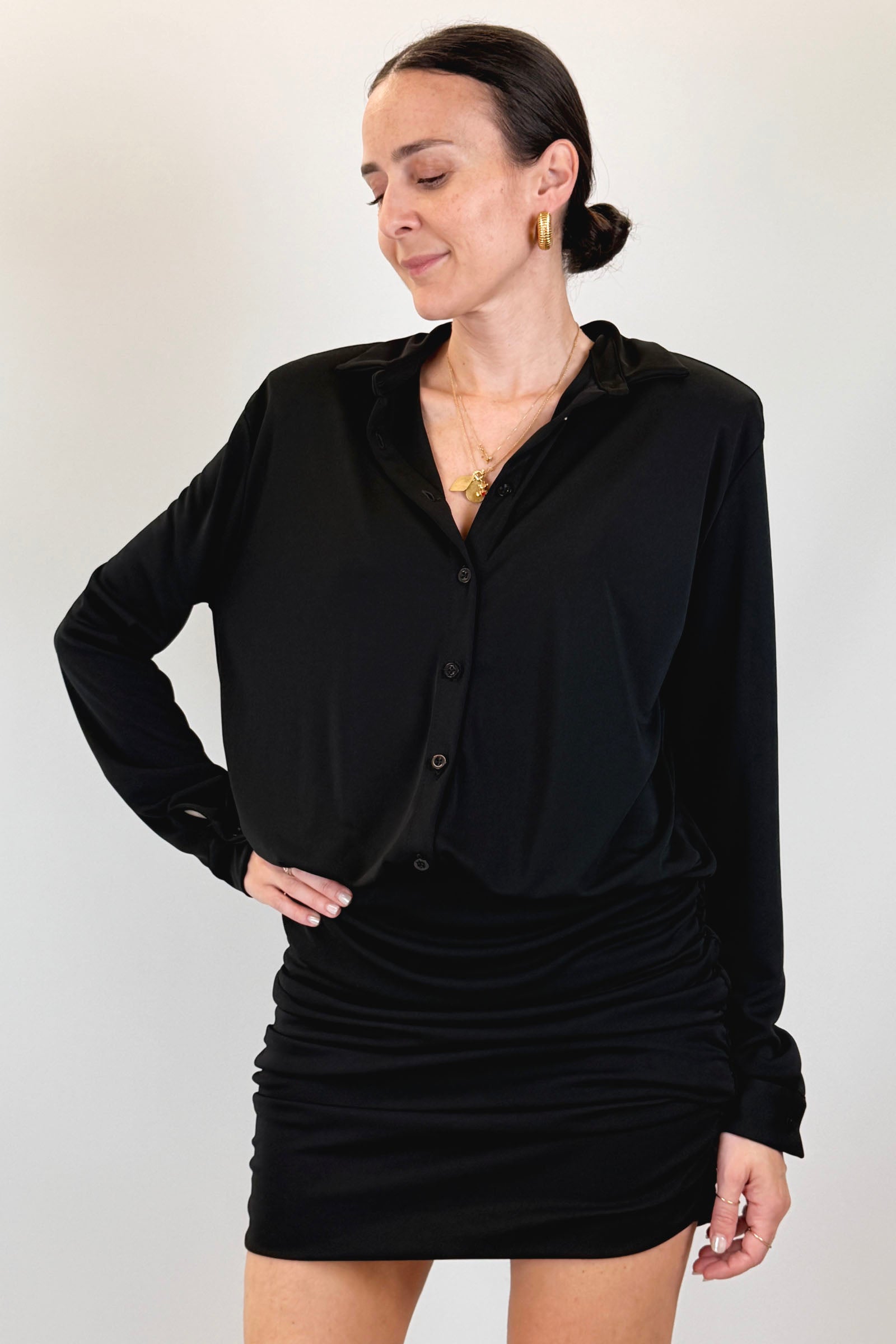 Abito camicia con arricciatura