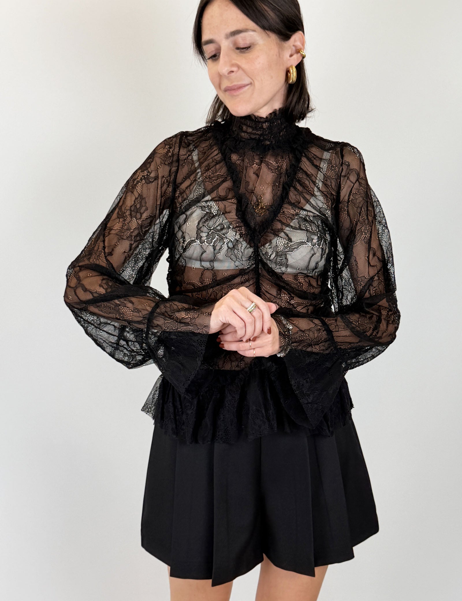 Short con pieghe