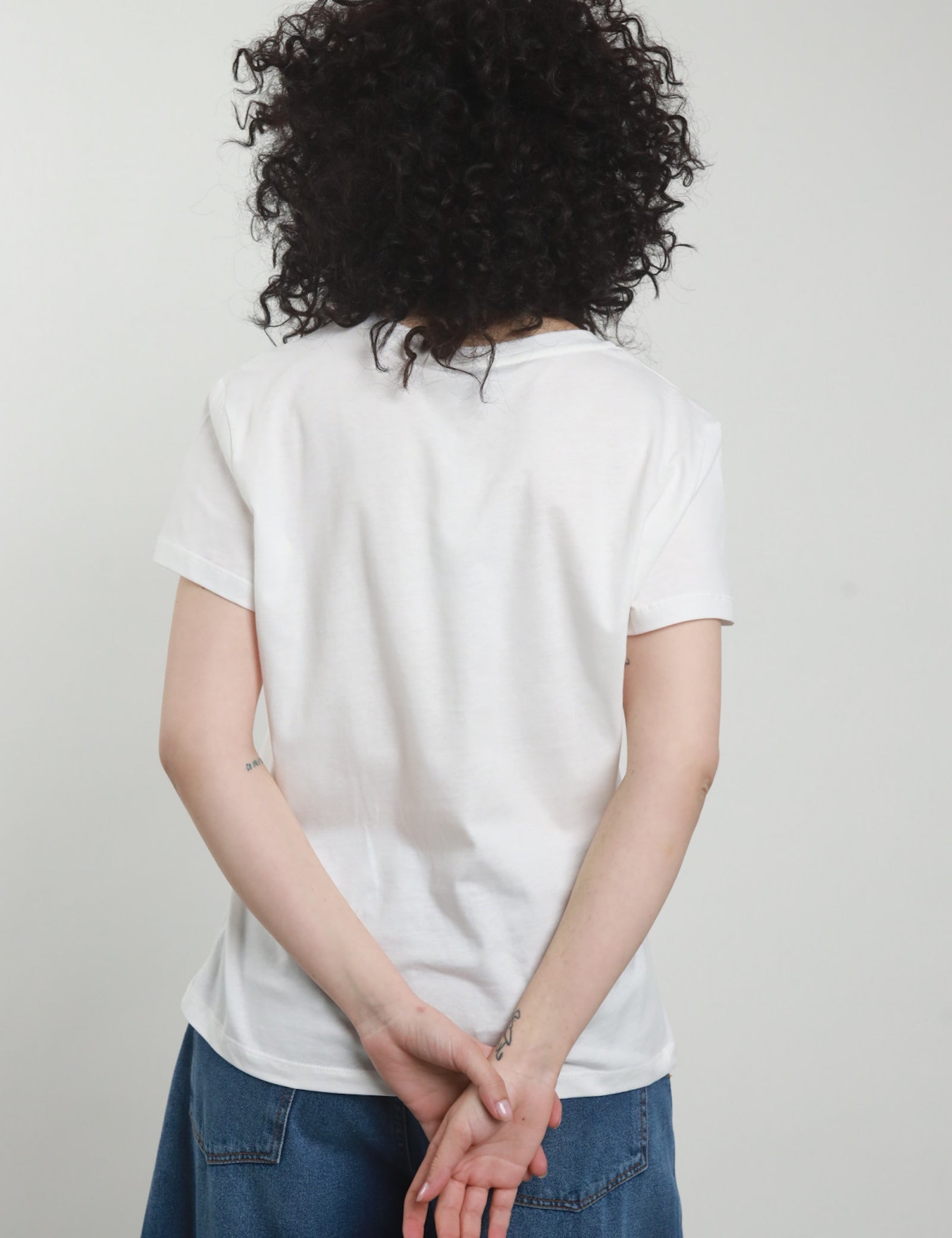 SH001558_1t-shirt-100-co.jpg