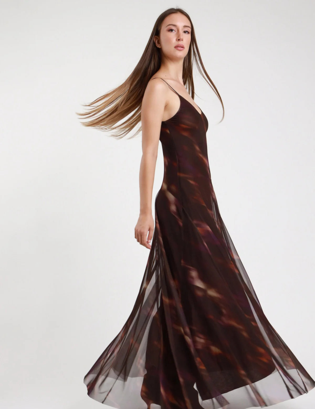 abito-lungo-tulle-95-pl-5-ea.webp