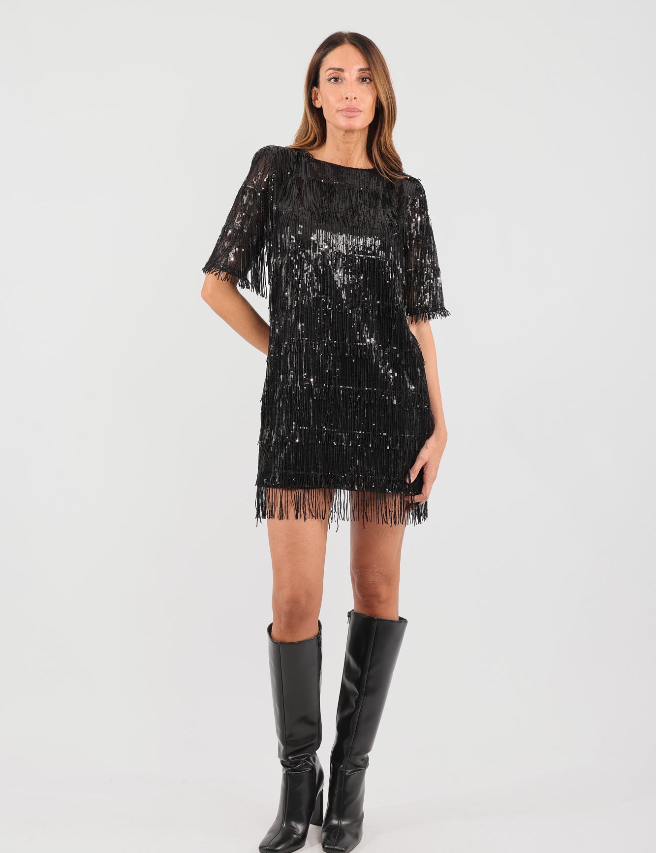 Abito corto fili paillettes