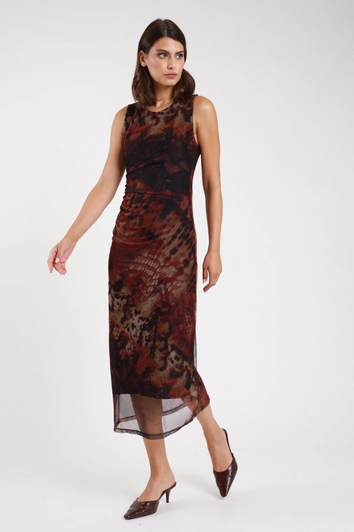Abito tulle smanicato fantasia