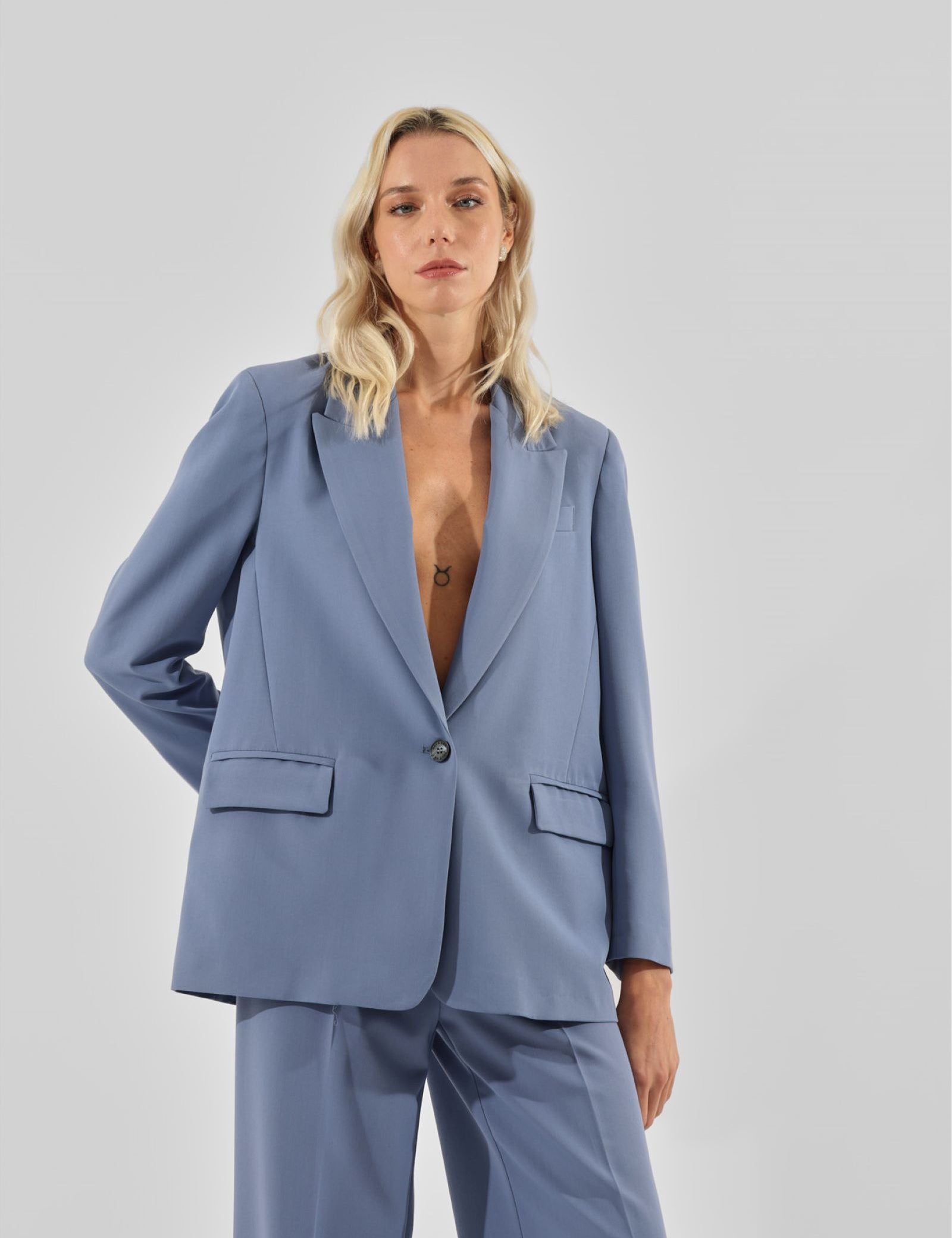 blazer-oversize-jcb-n001-006-f.jpg