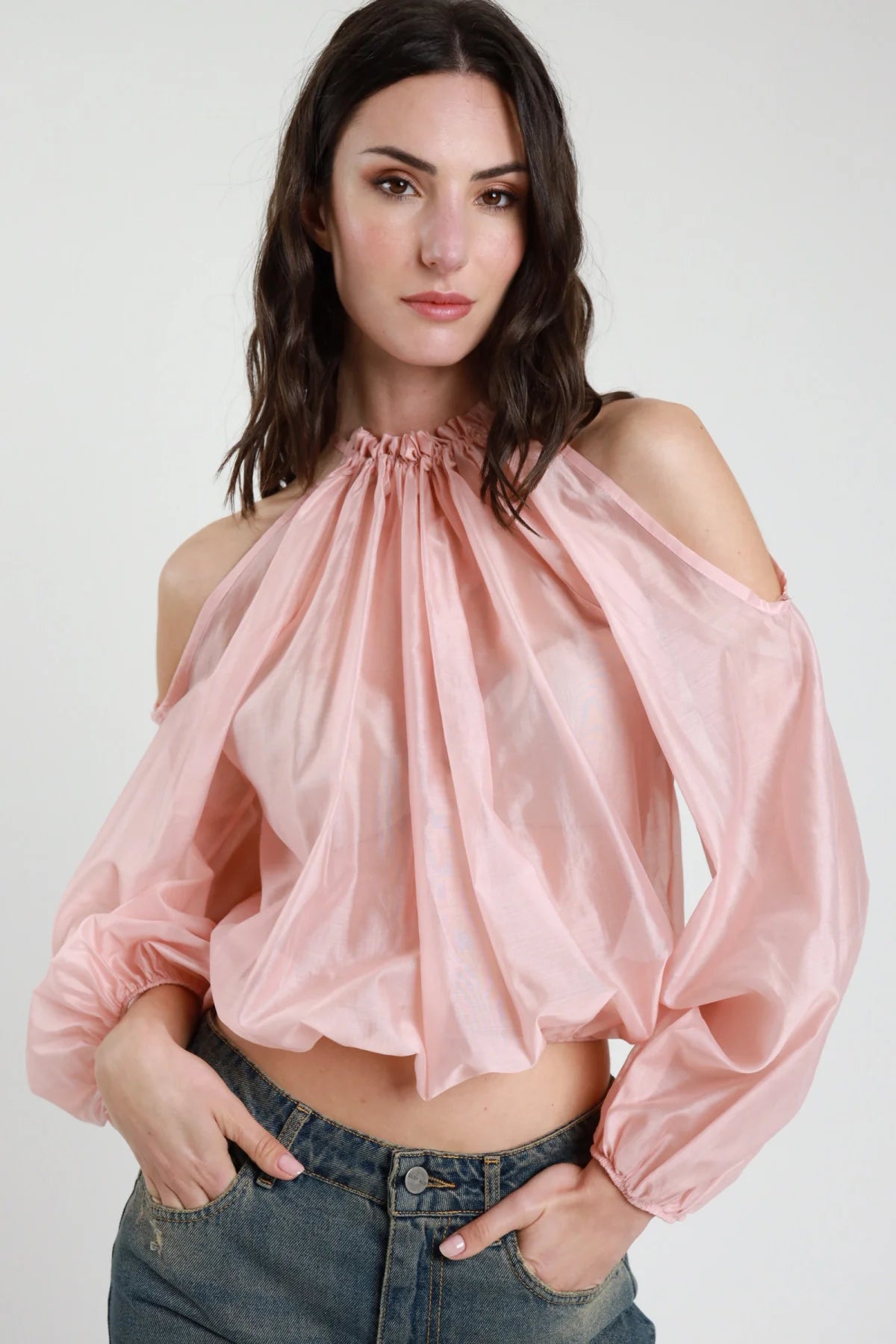 blusa-cut-out.webp
