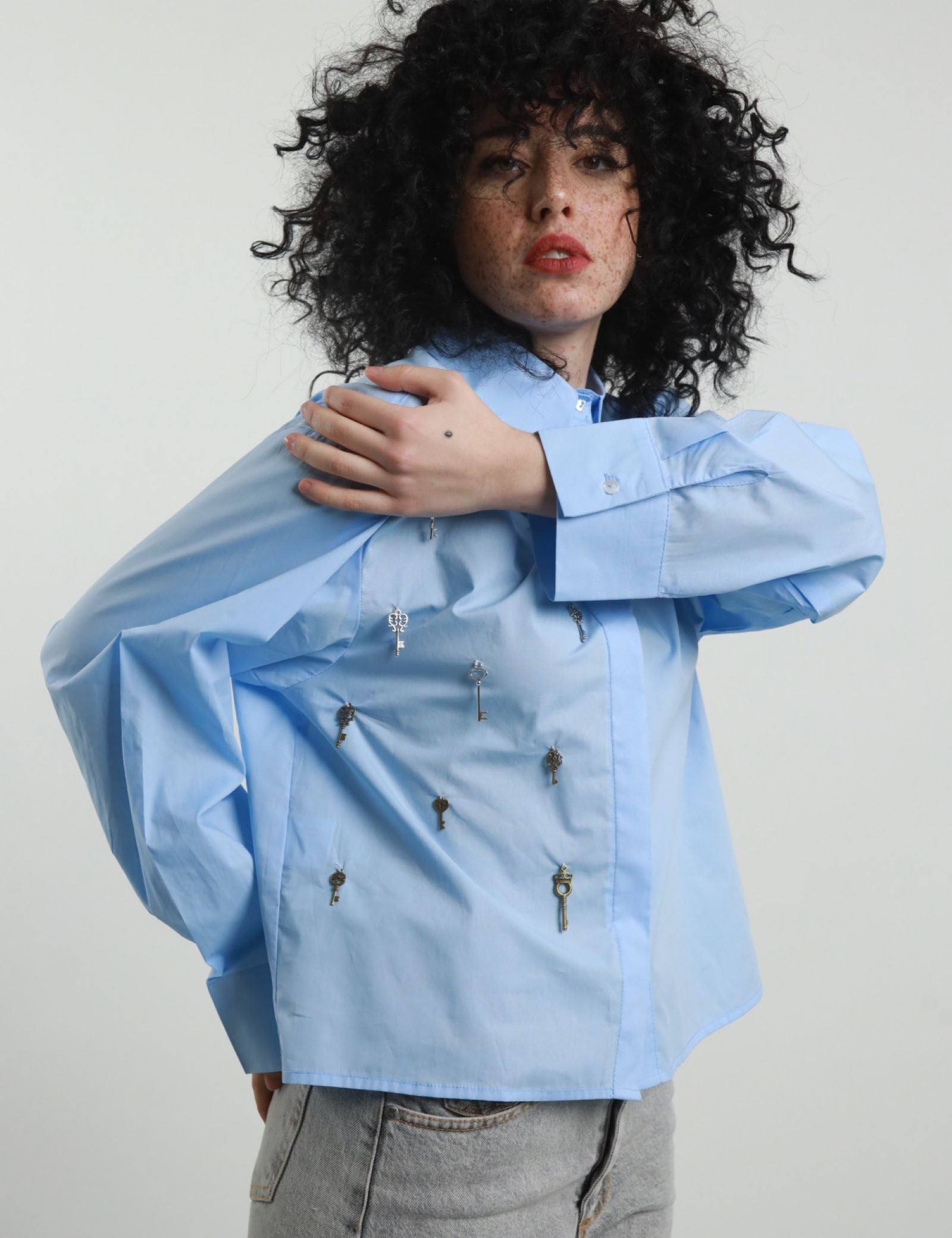 Camicia spille chiavi