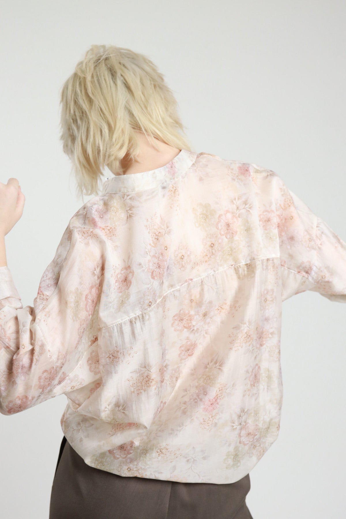 Camicia fantasia con nodo