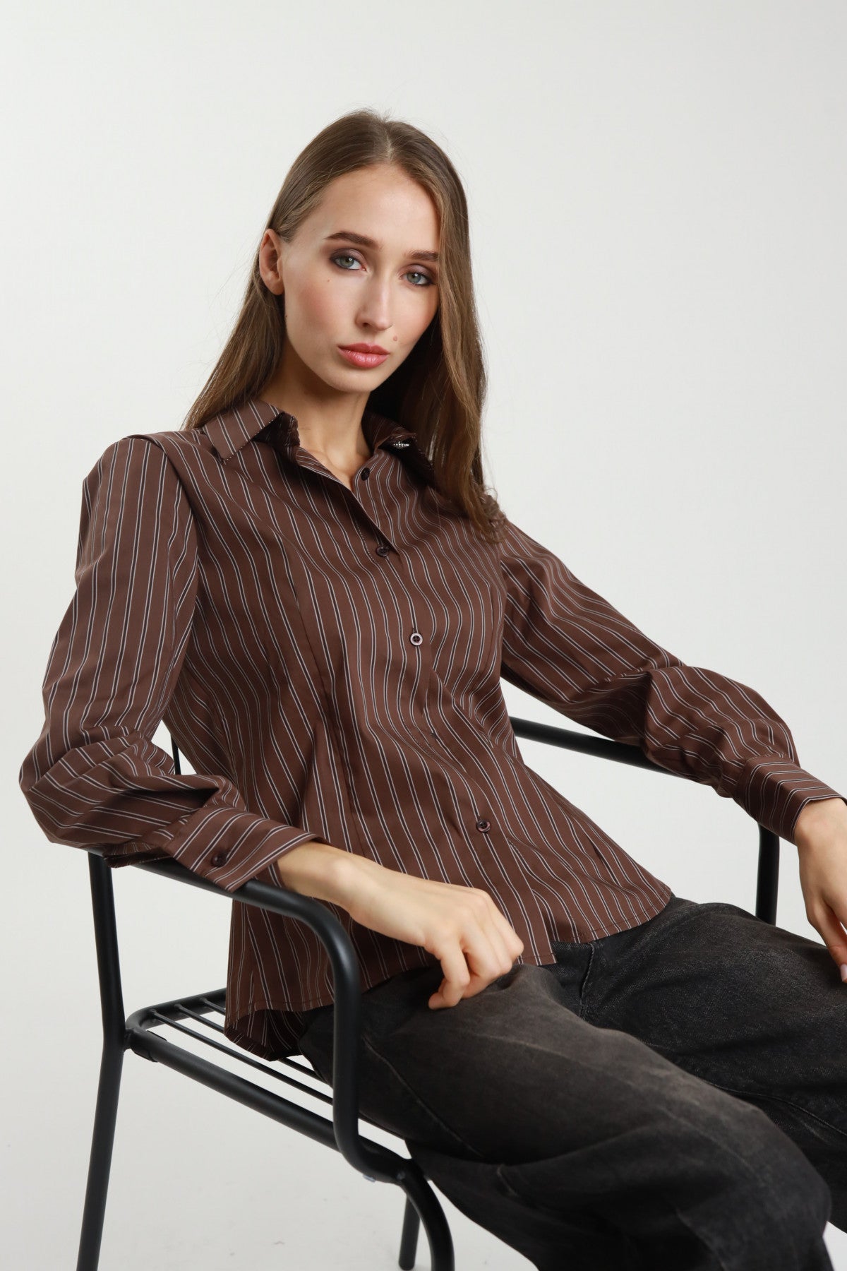 Camicia righe bottone gioiello