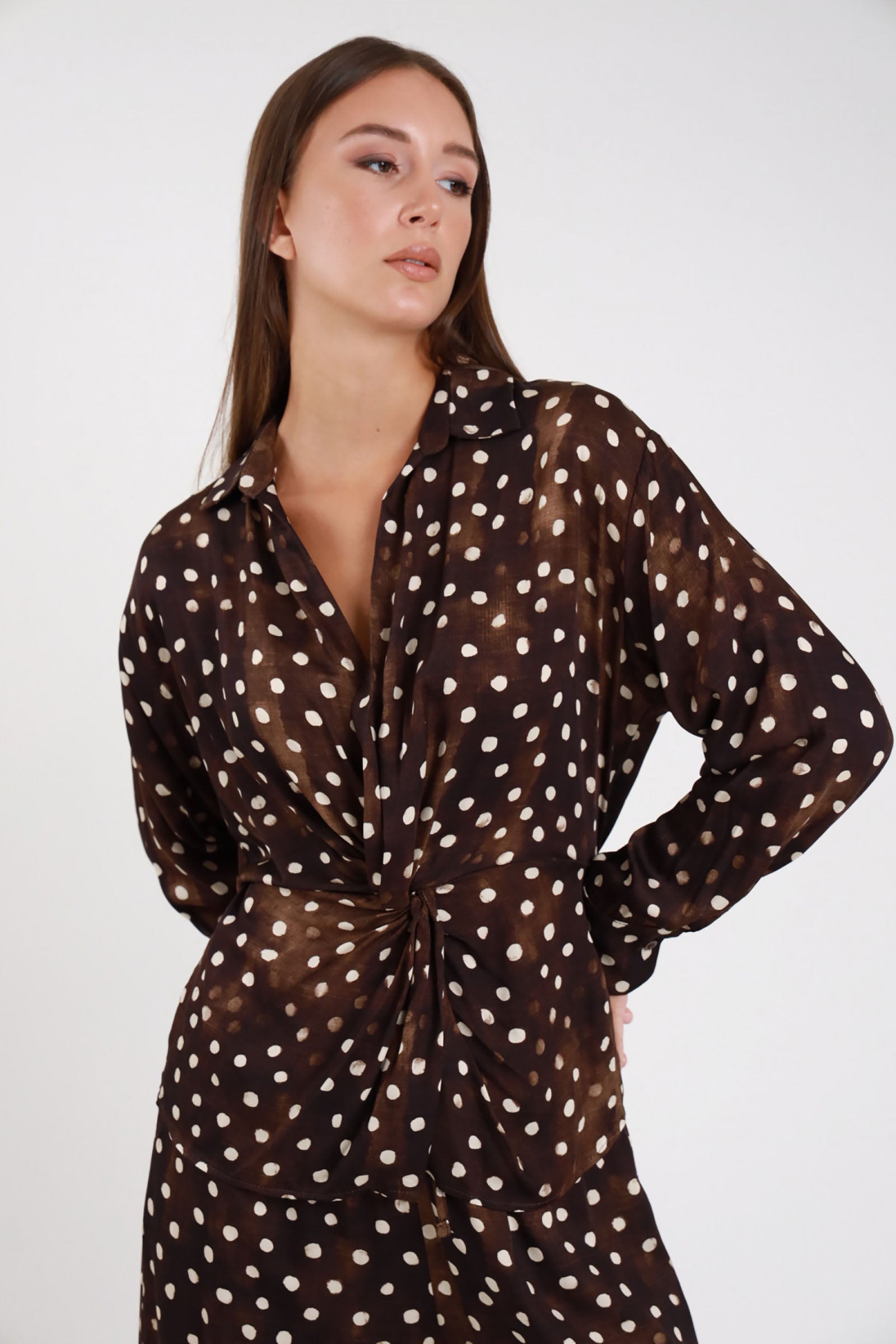 Camicia incrociata pois