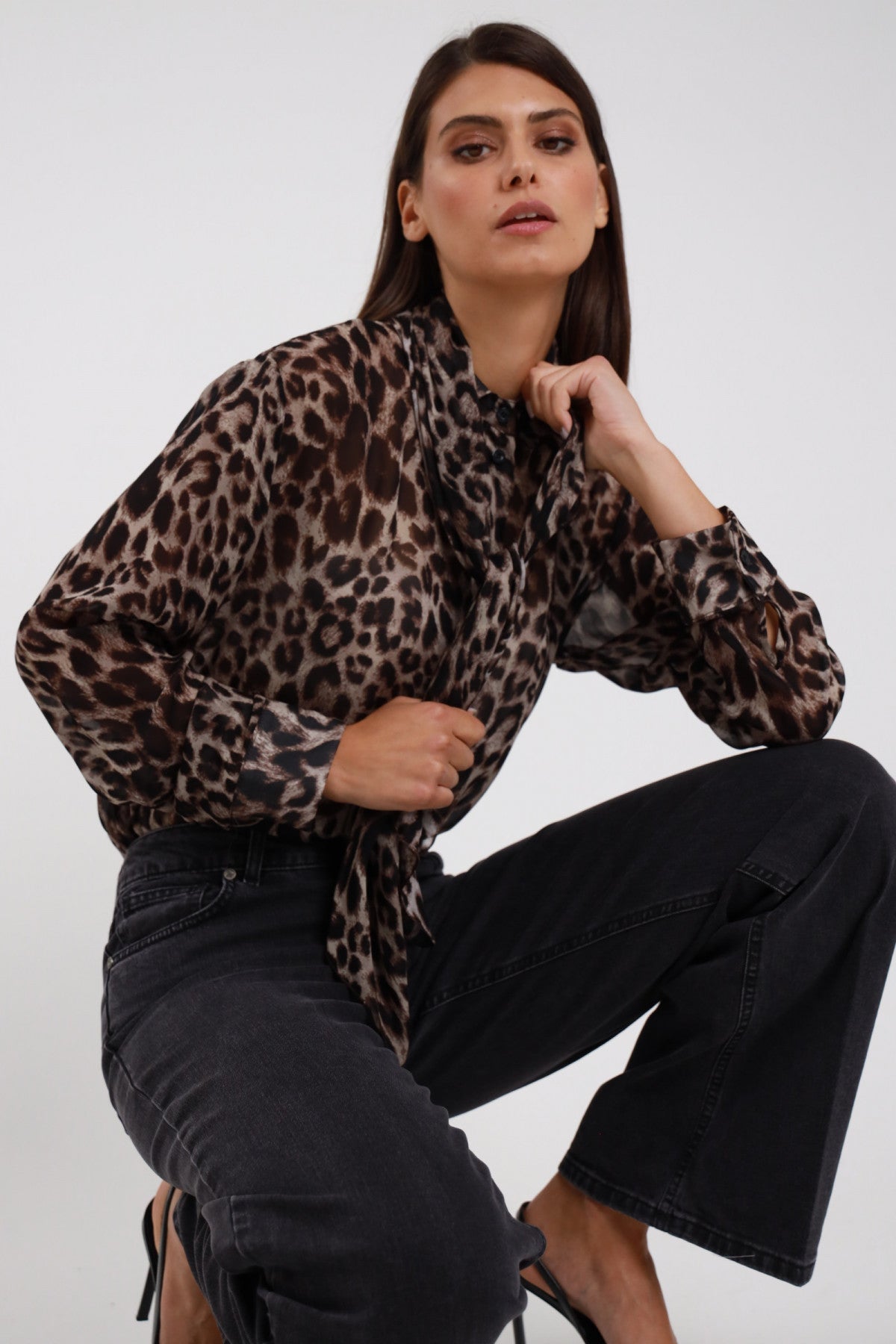 Camicia maculata con fiocco