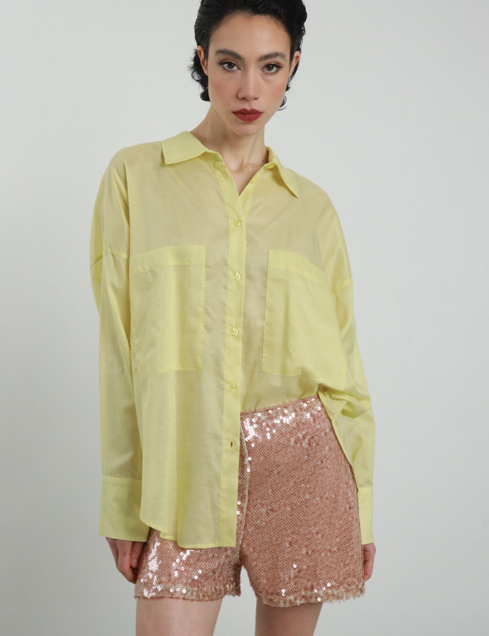 Camicia over tasche