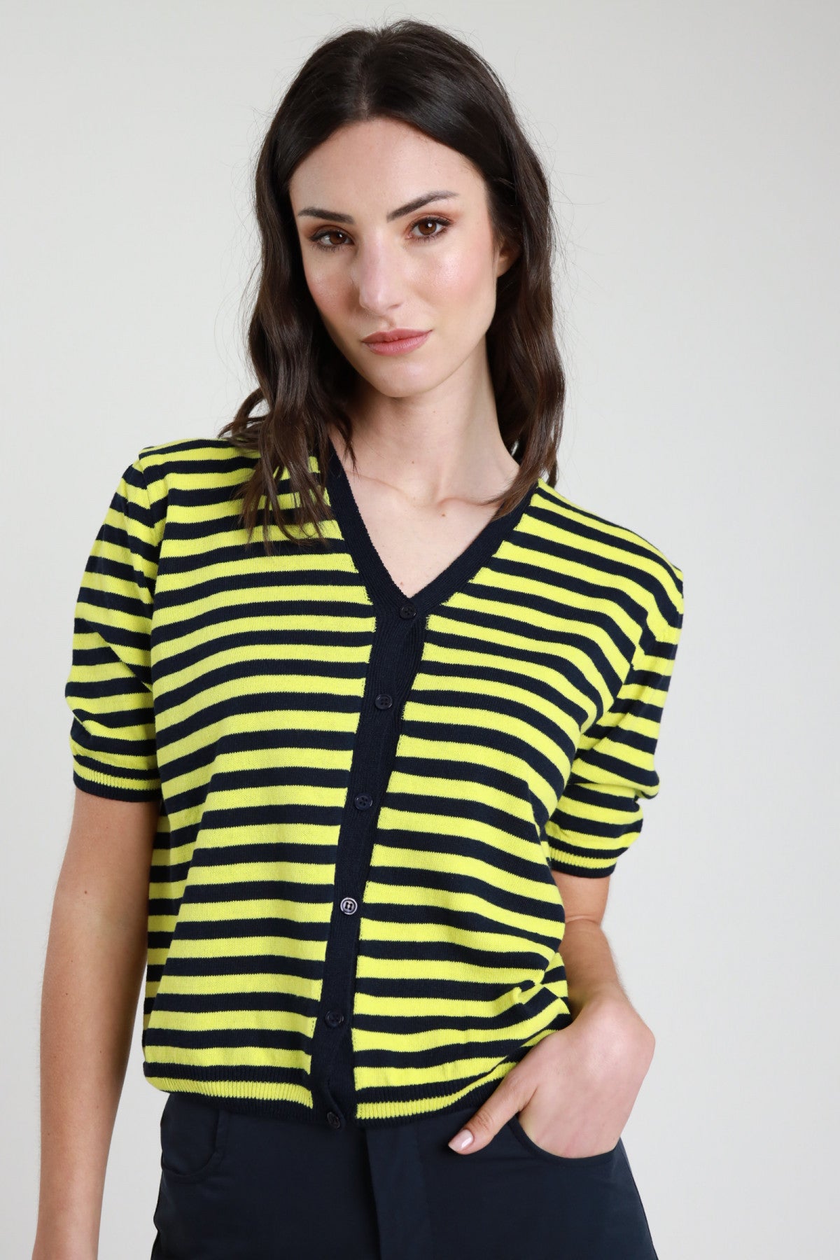 Cardigan rigato mezza manica