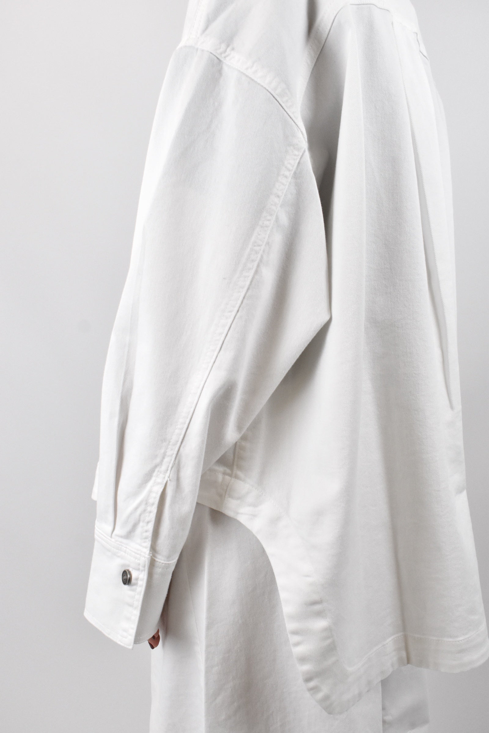 God Save Denim camicia in jeans oversize modello CASSANDRA colore offwhite, dettaglio manica