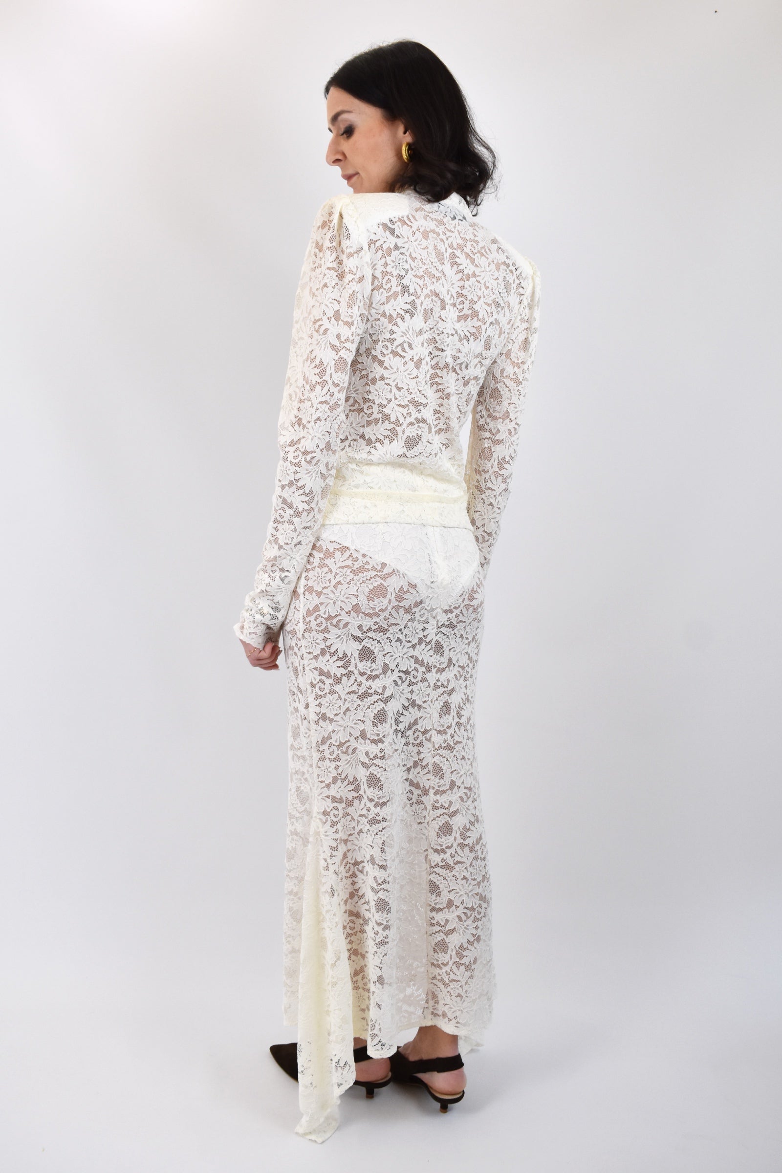 Blusa da donna in pizzo di haveone con spalline imbottite e chiusura con alamari, cvs-q058, vista retro