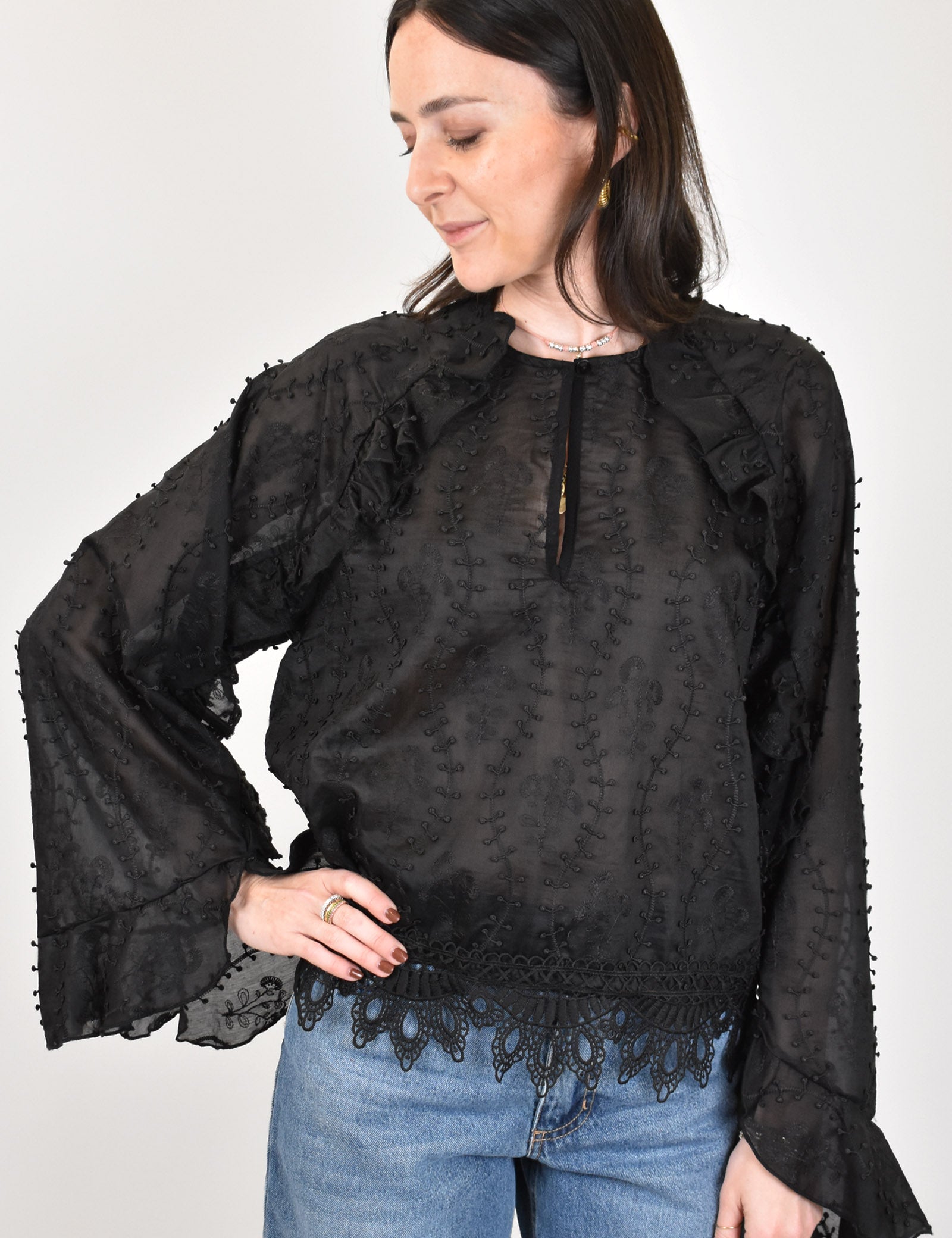 haveone-camicia-nera-gale-passamaneria_706bdee6-a8e8-441d-a5bb-106de406091c.jpg