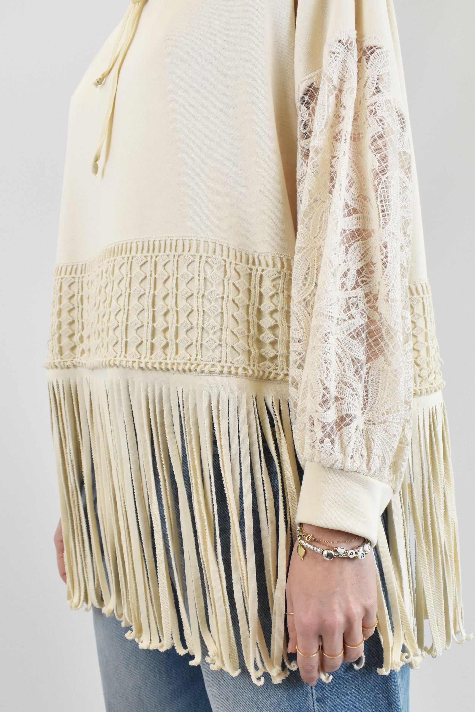 Felpa macramè e frange