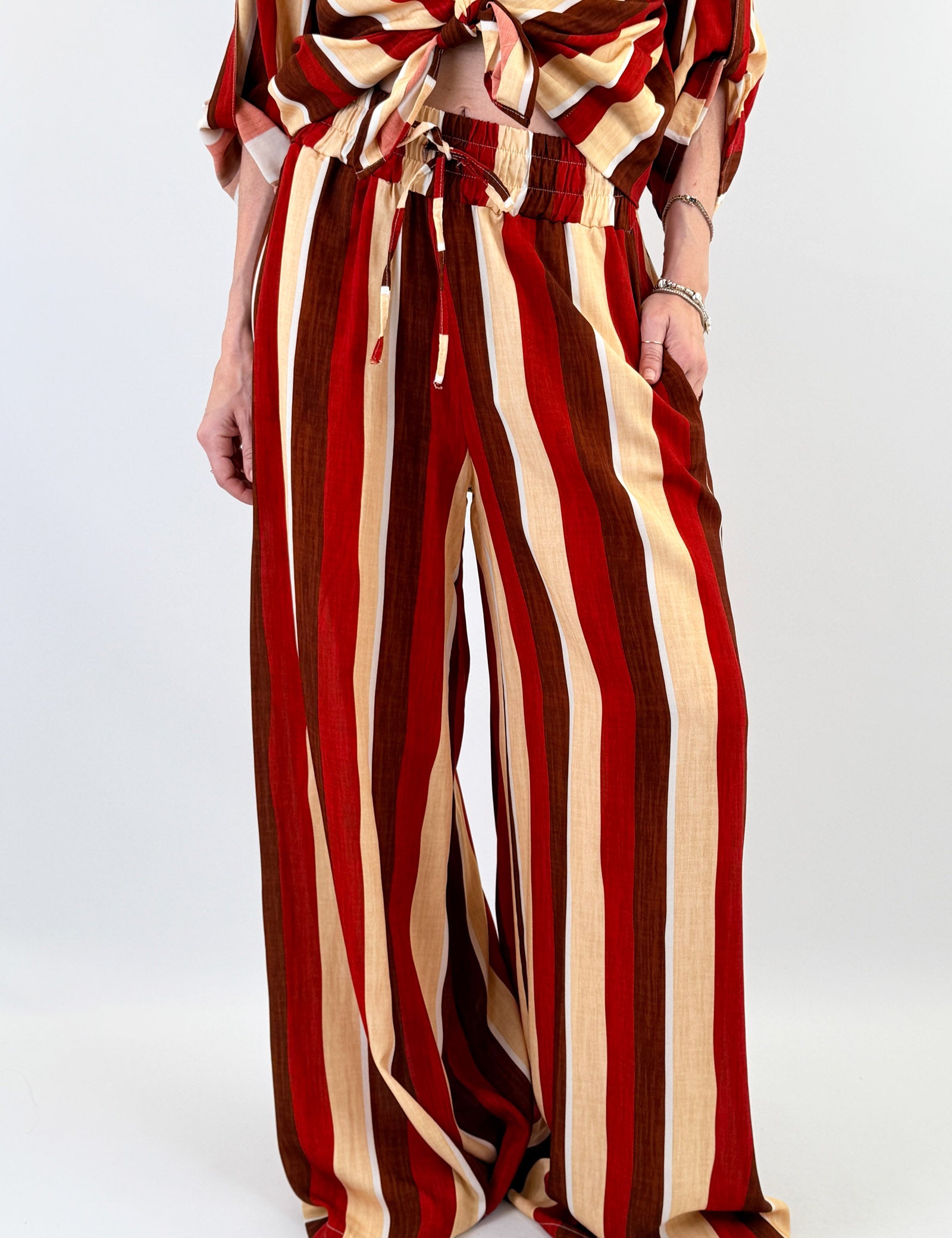 haveone-pantalone-ampio-righe-giallo-rosso.jpg