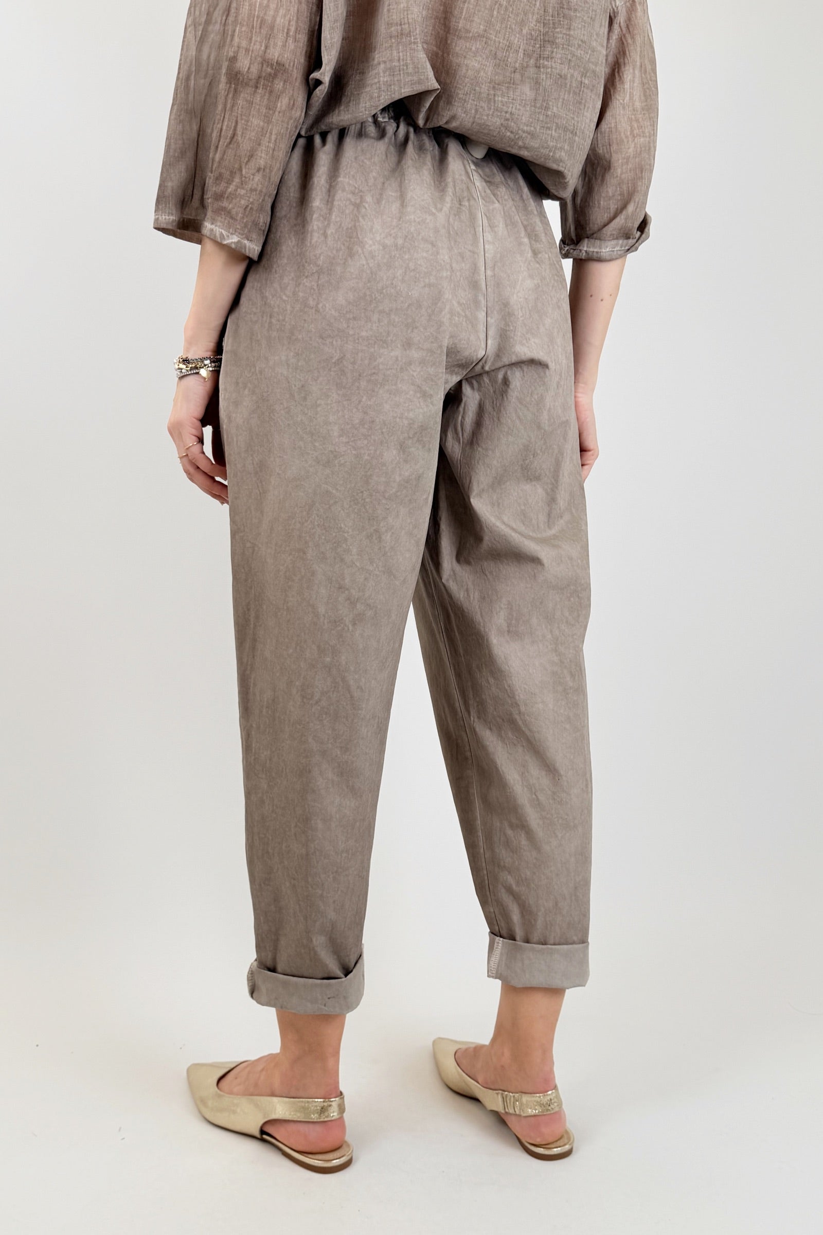 Pantalone in cotone con pinces
