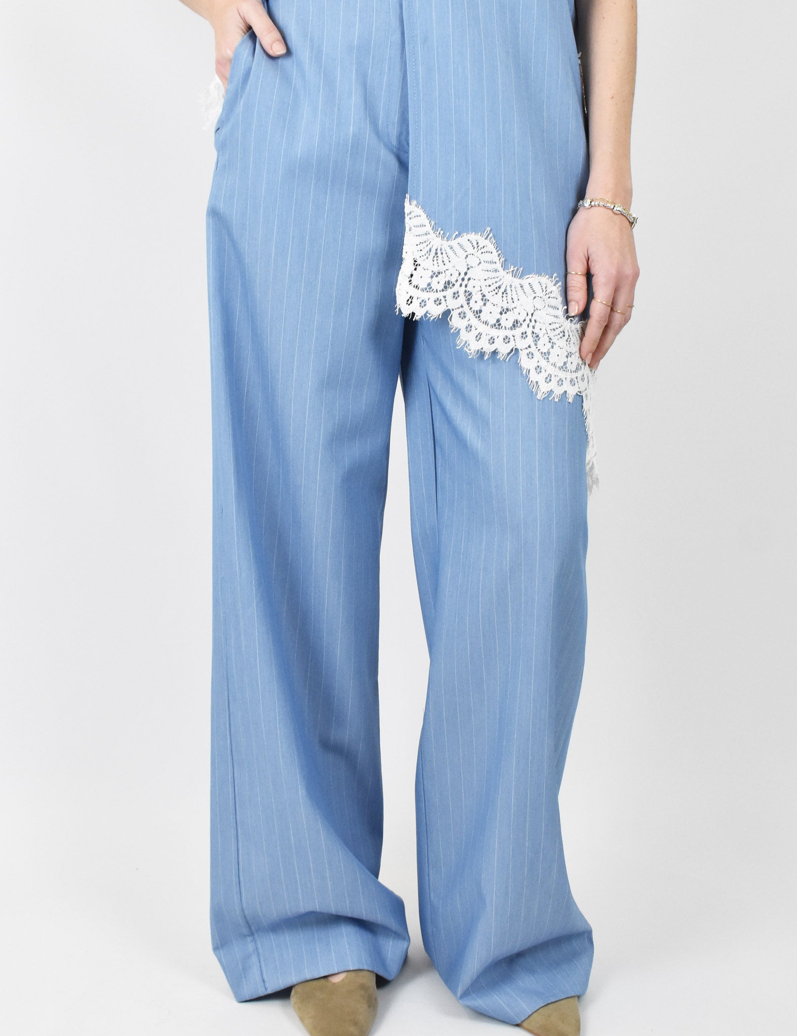 haveone-pantalone-gessato-azzurro.jpg