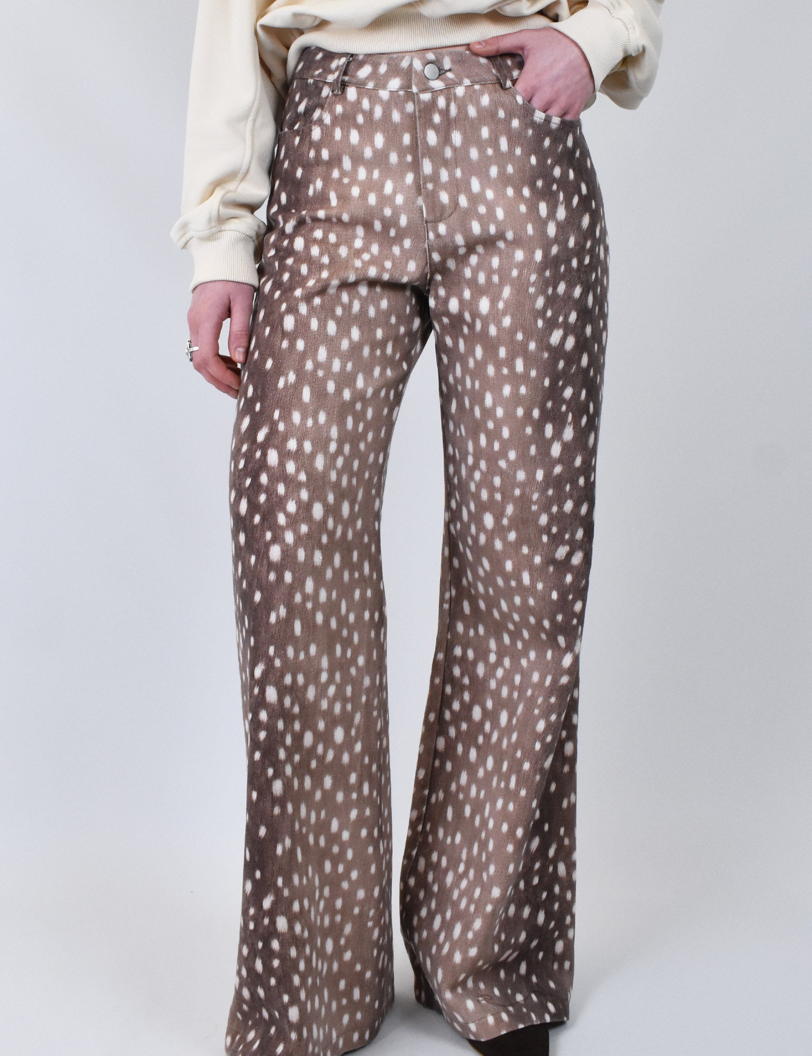 haveone-pantalone-marrone-fantasia-bambi.jpg