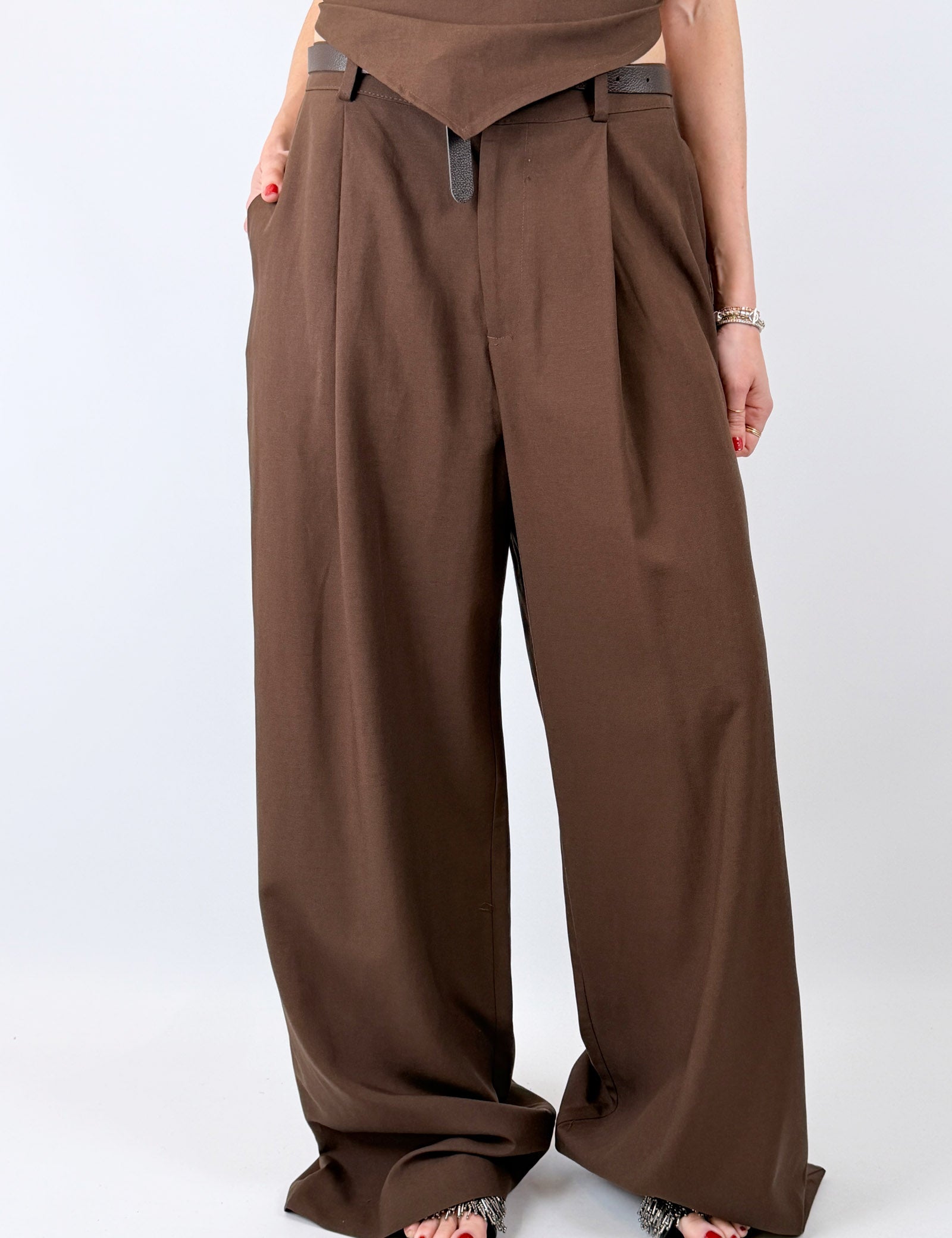 haveone-pantalone-marrone.jpg