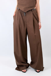 Pantalone con pinces