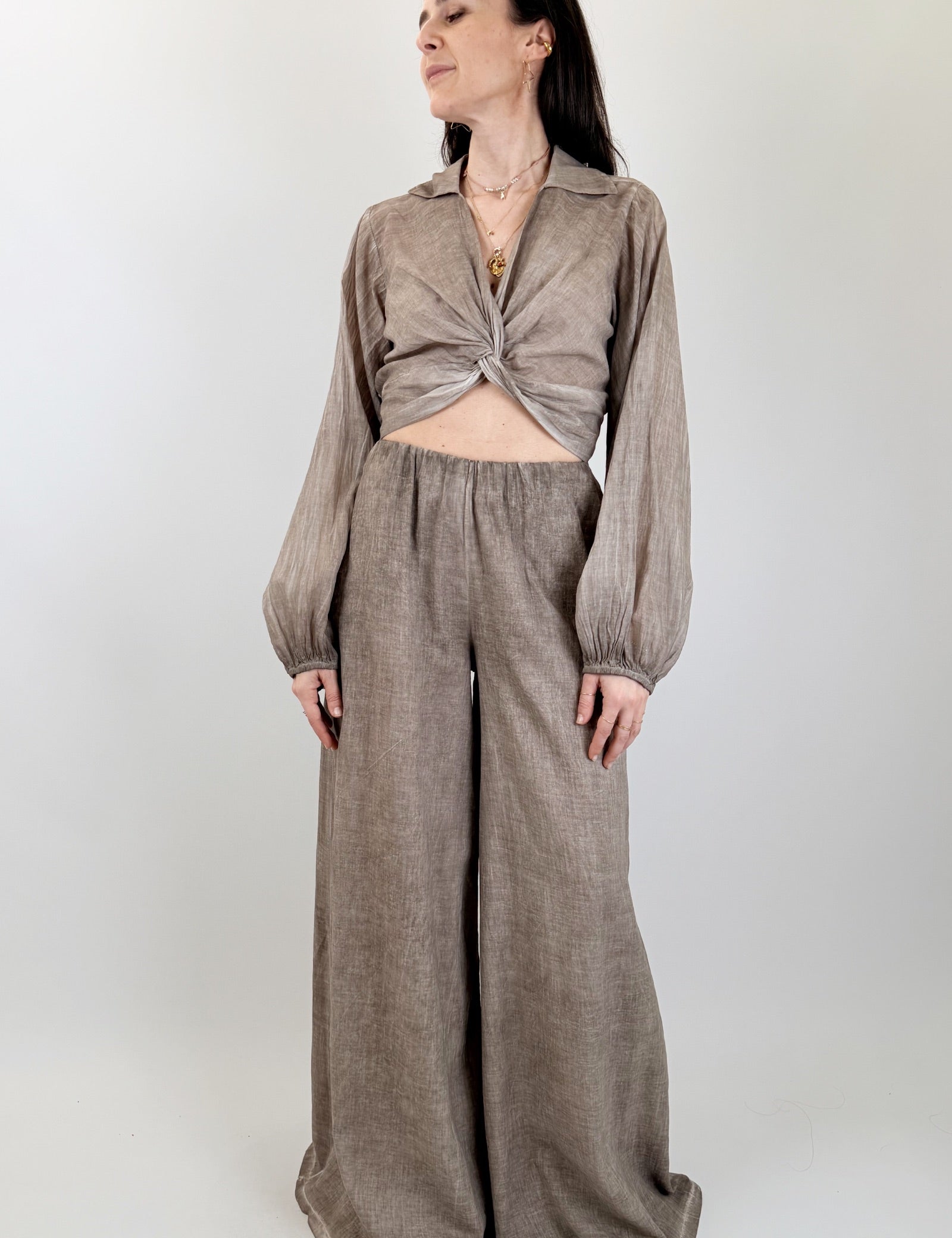 haveone-pantalone-mussola-ampio-moro-intero_97cd1319-1ff6-4d92-bf43-4d028b2e1b3f.jpg