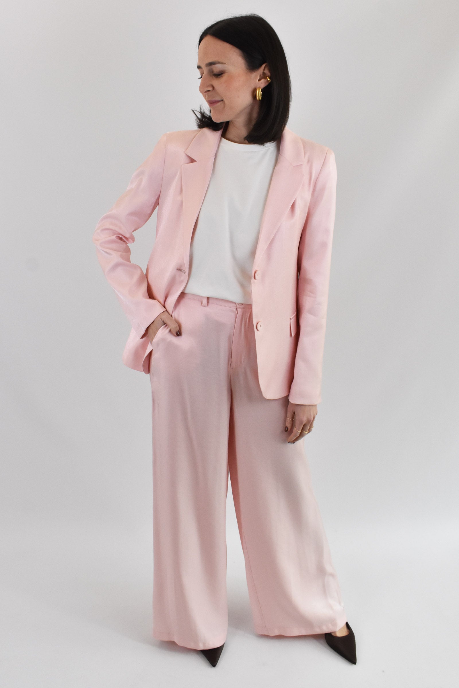 HaveOne pantalone a palazzo fluido in tessuto di viscosa, elegante e raffinato, colore quarzo