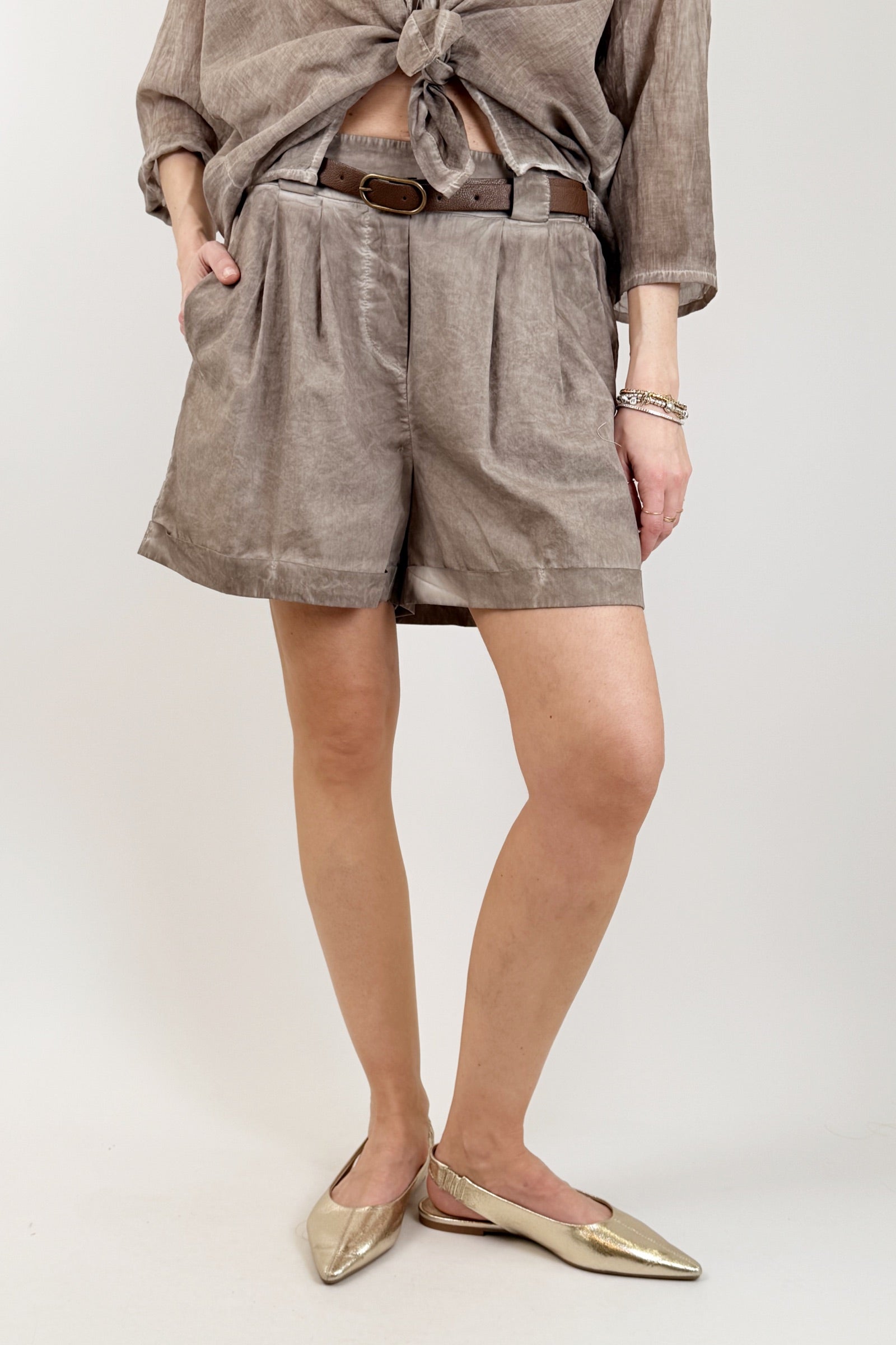 Shorts in mussola con cintura