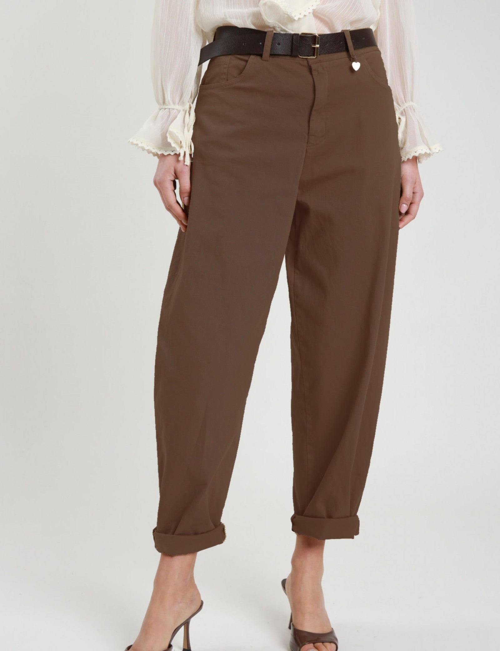 Pantalone ovetto con cintura