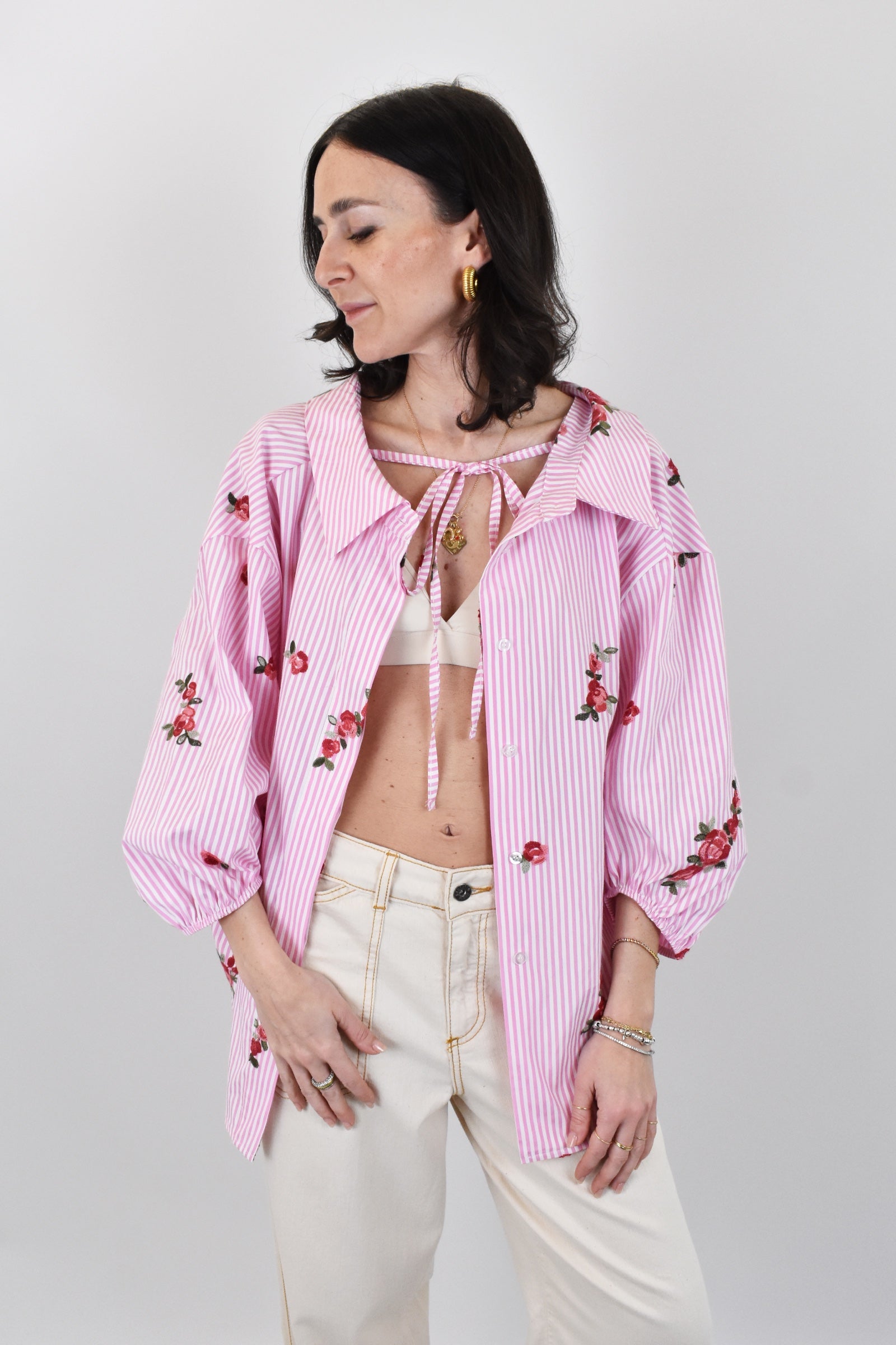 Camicia a righe ricamo rose