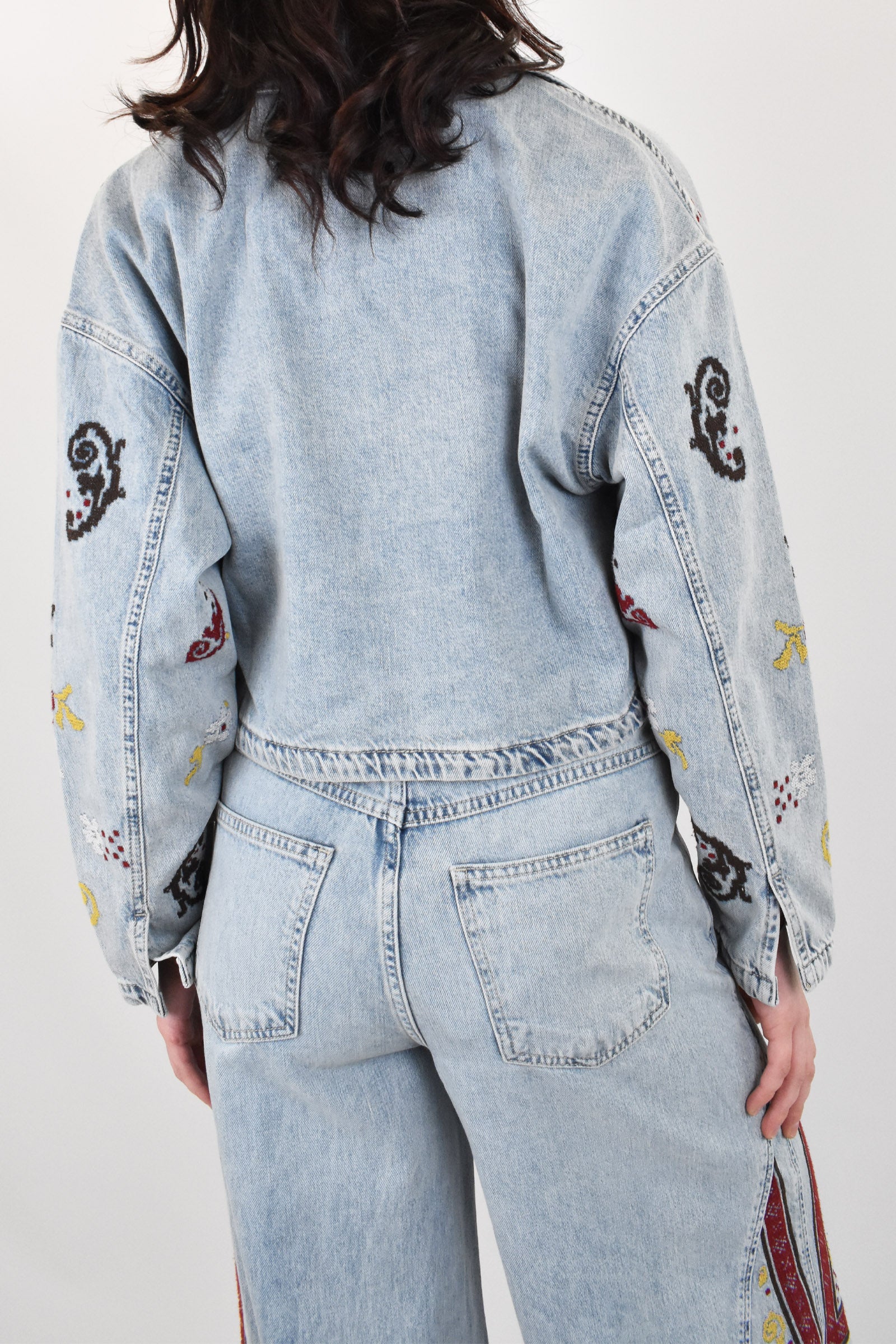 Giacchino denim con ricami