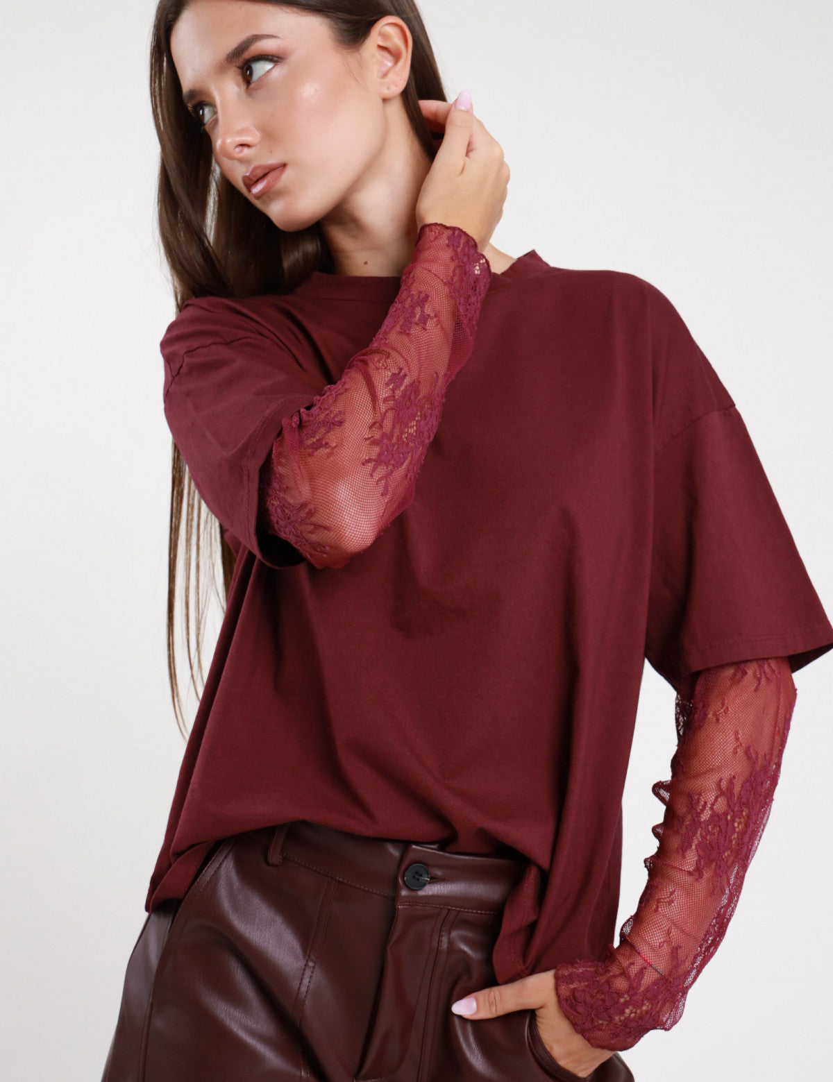 T-shirt manica pizzo