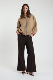 Pantalone svasato con cintura