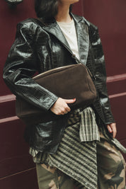 Borsa in camoscio modello SIENNA, colore testa moro
