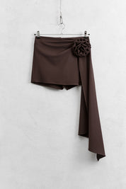 Shorts con rosa e drappeggio