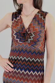 Abito con nodo fantasia zigzag