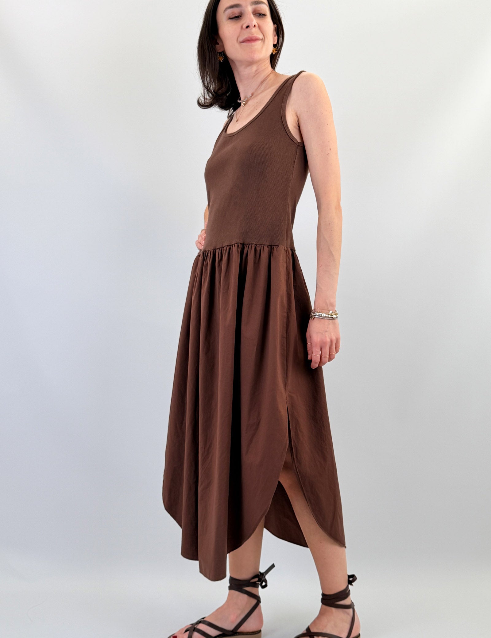 susy-mix-abito-lungo-costine-cotone-palloncino-cioccolato.jpg