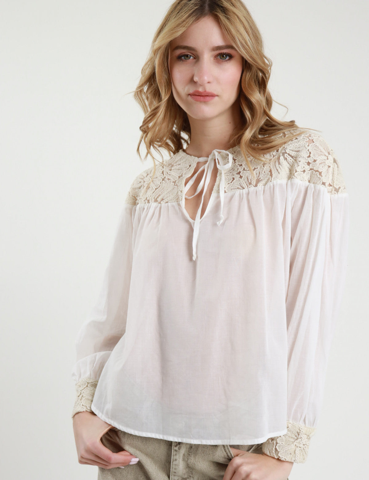 susy-mix-blusa-c-ricamo-100-co.jpg