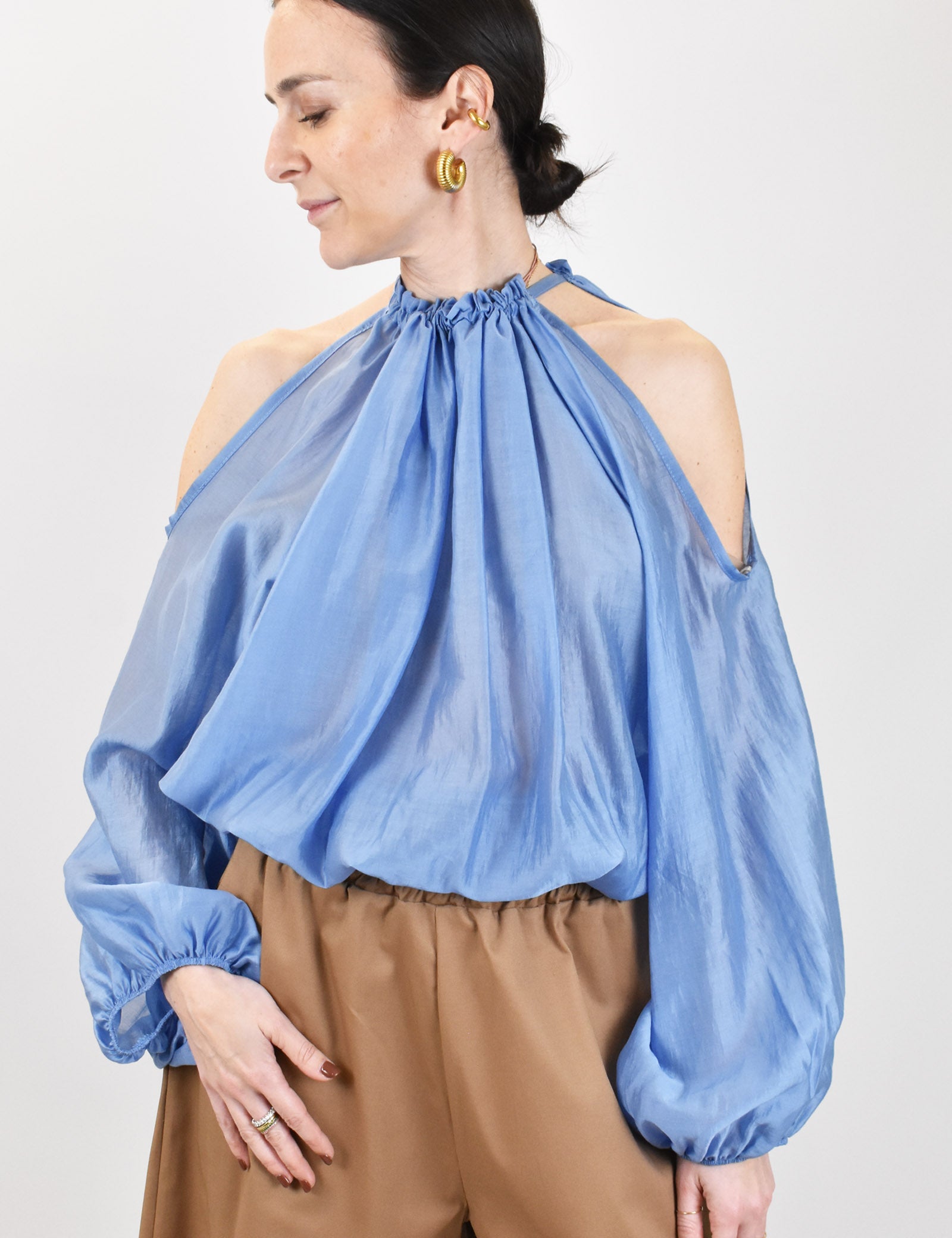 susy-mix-blusa-cut-out-spalle-celeste.jpg
