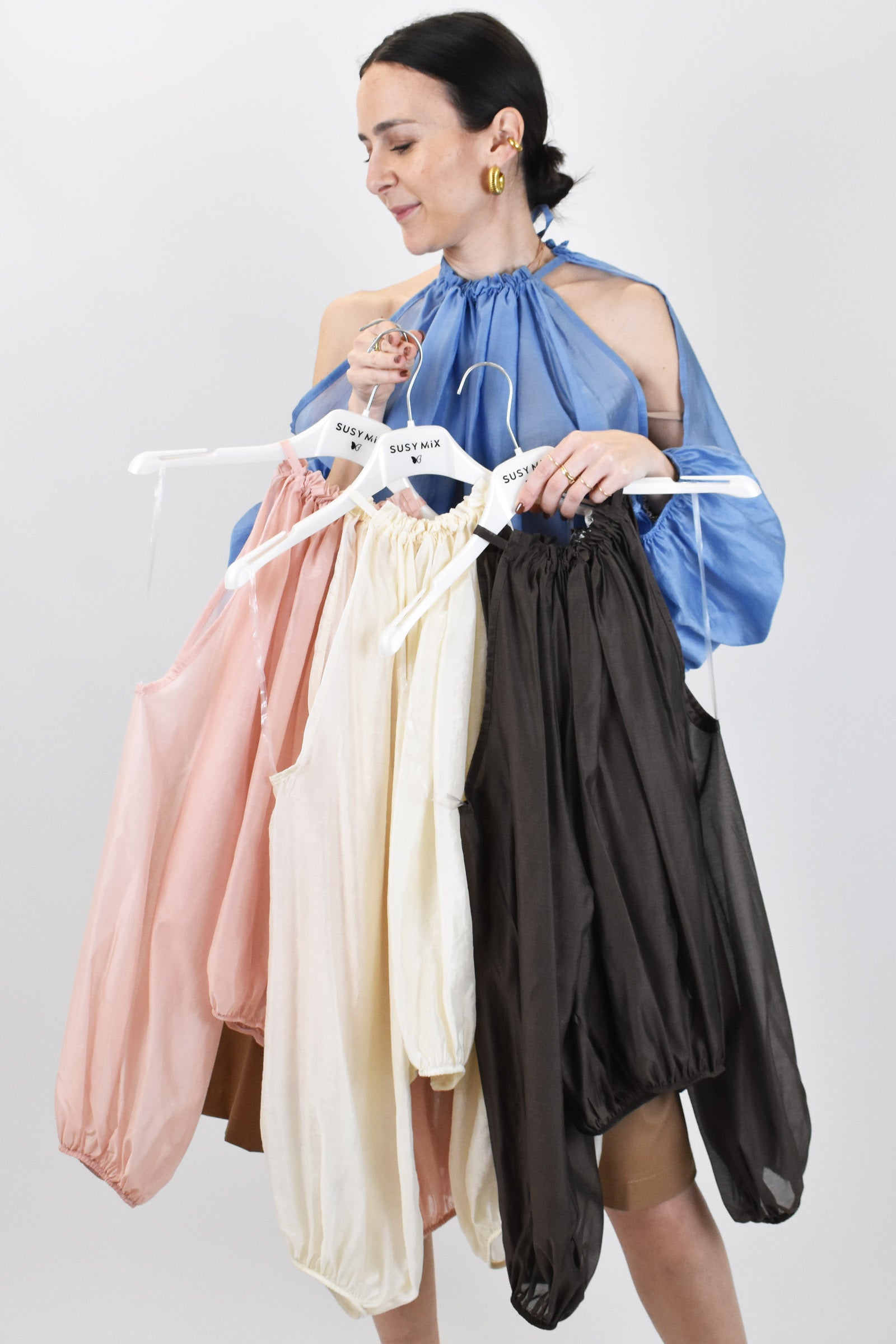 Blusa cut out spalle