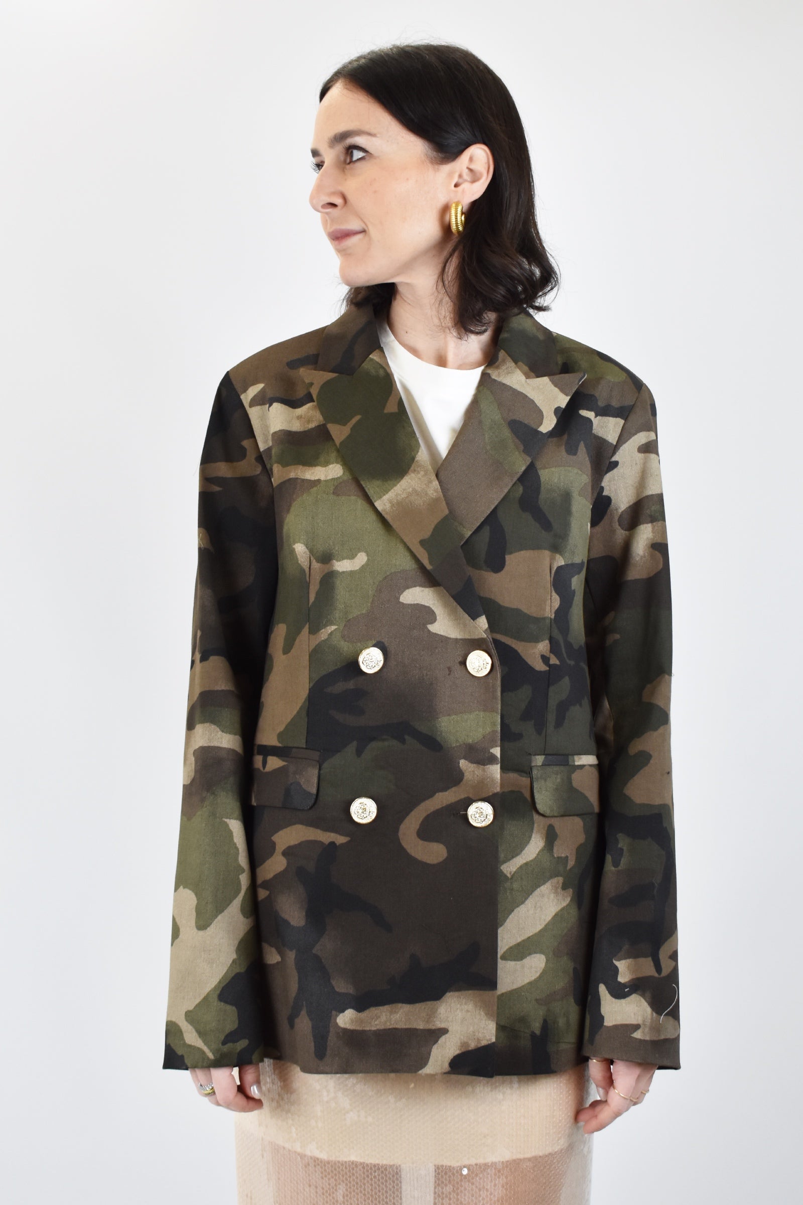 Giacca donna di Susy Mix camouflage con bottoni dorati, modello pp373t11f26