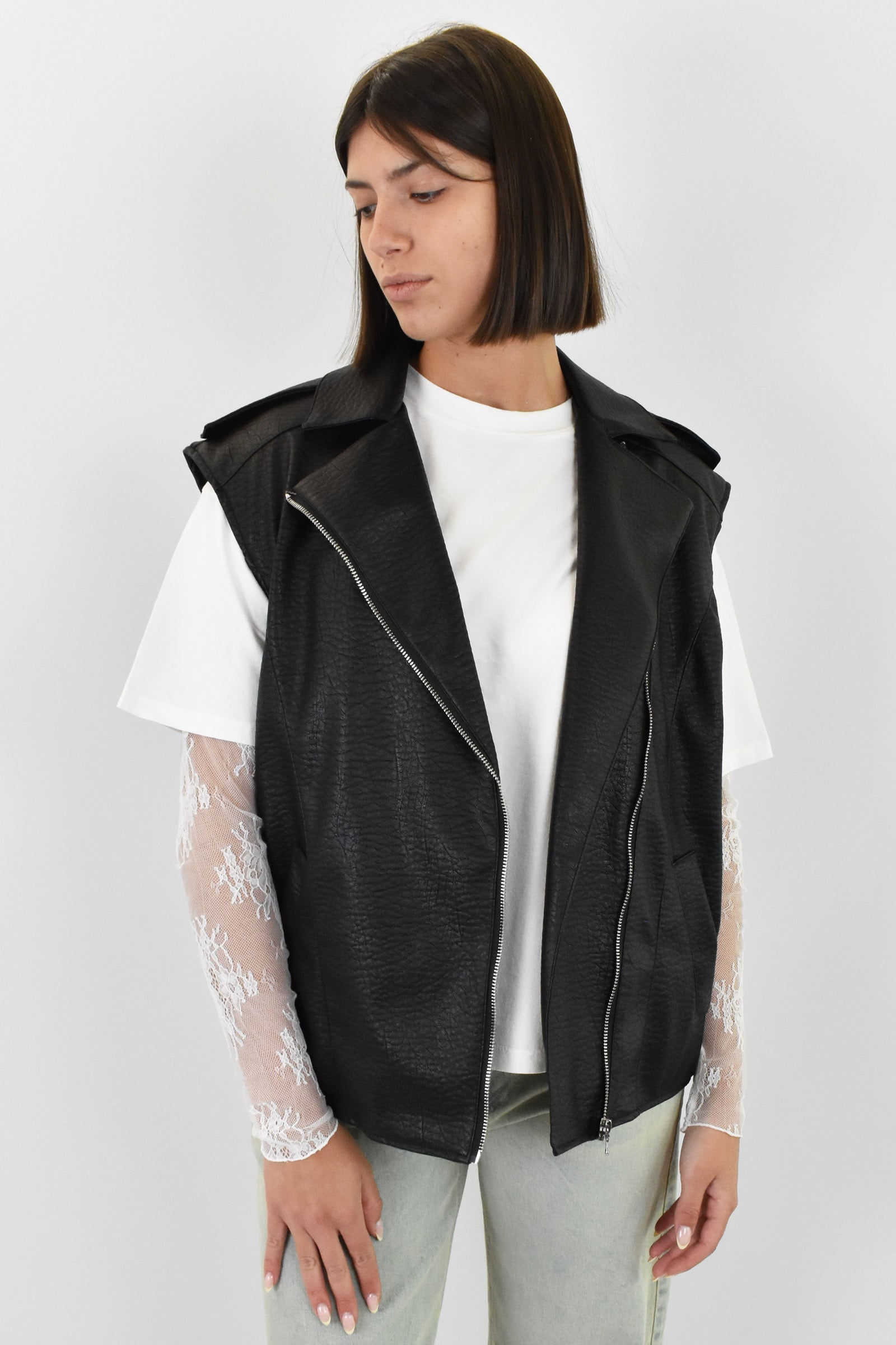 Gilet ecopelle martellata