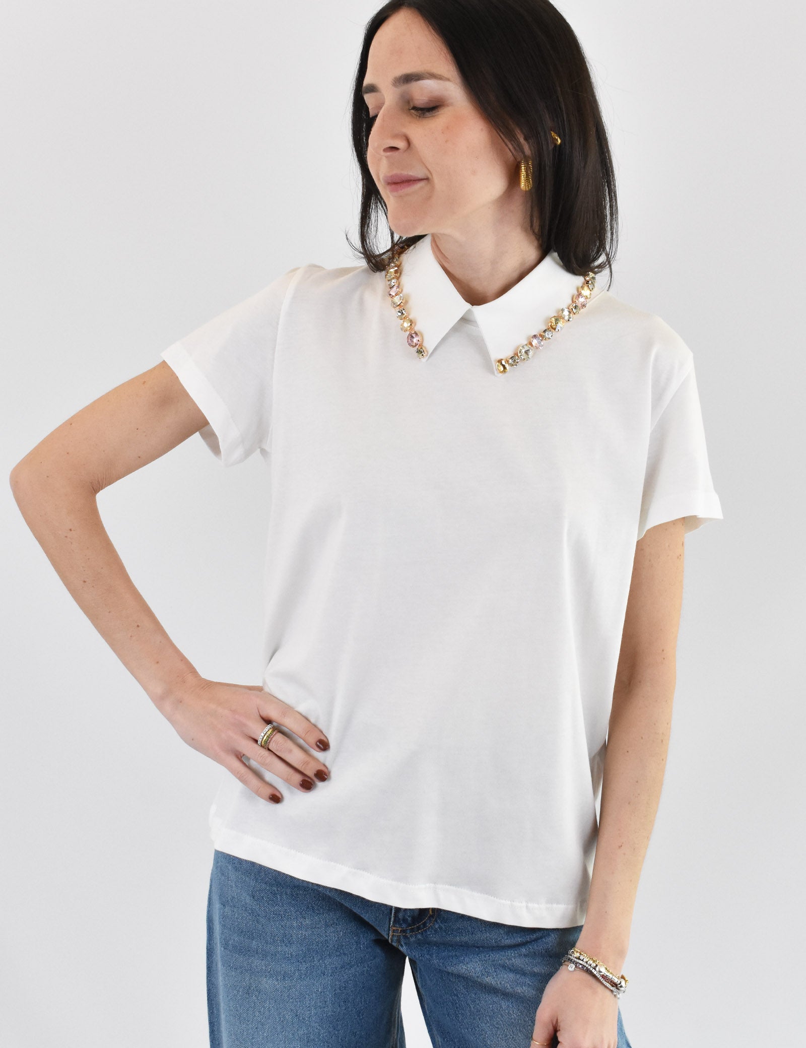 susy-mix-t-shirt-colletto-gioiello.jpg